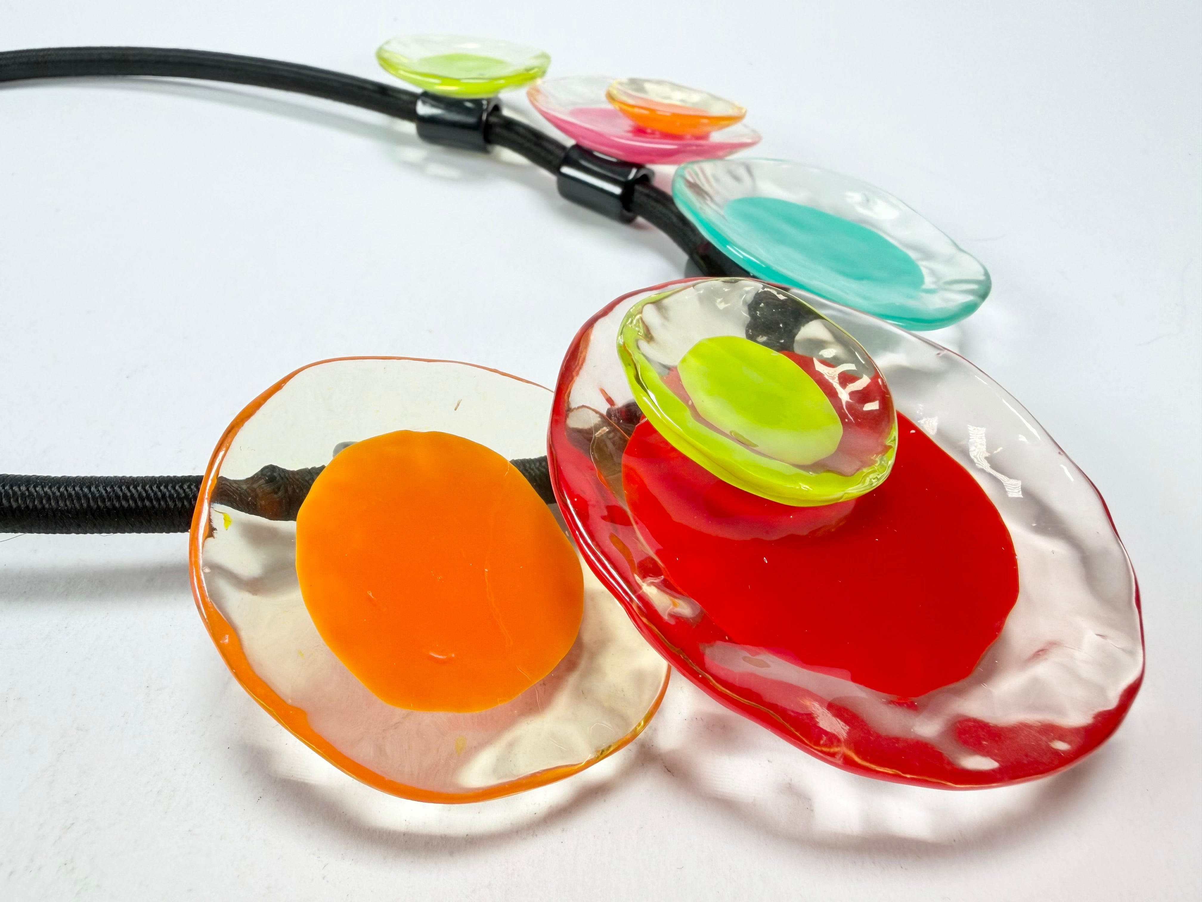 Zsiska - Flora "Prue Leith" Mix Colours 5 Bead Resin Necklace ( P070150MIXXQ05 )