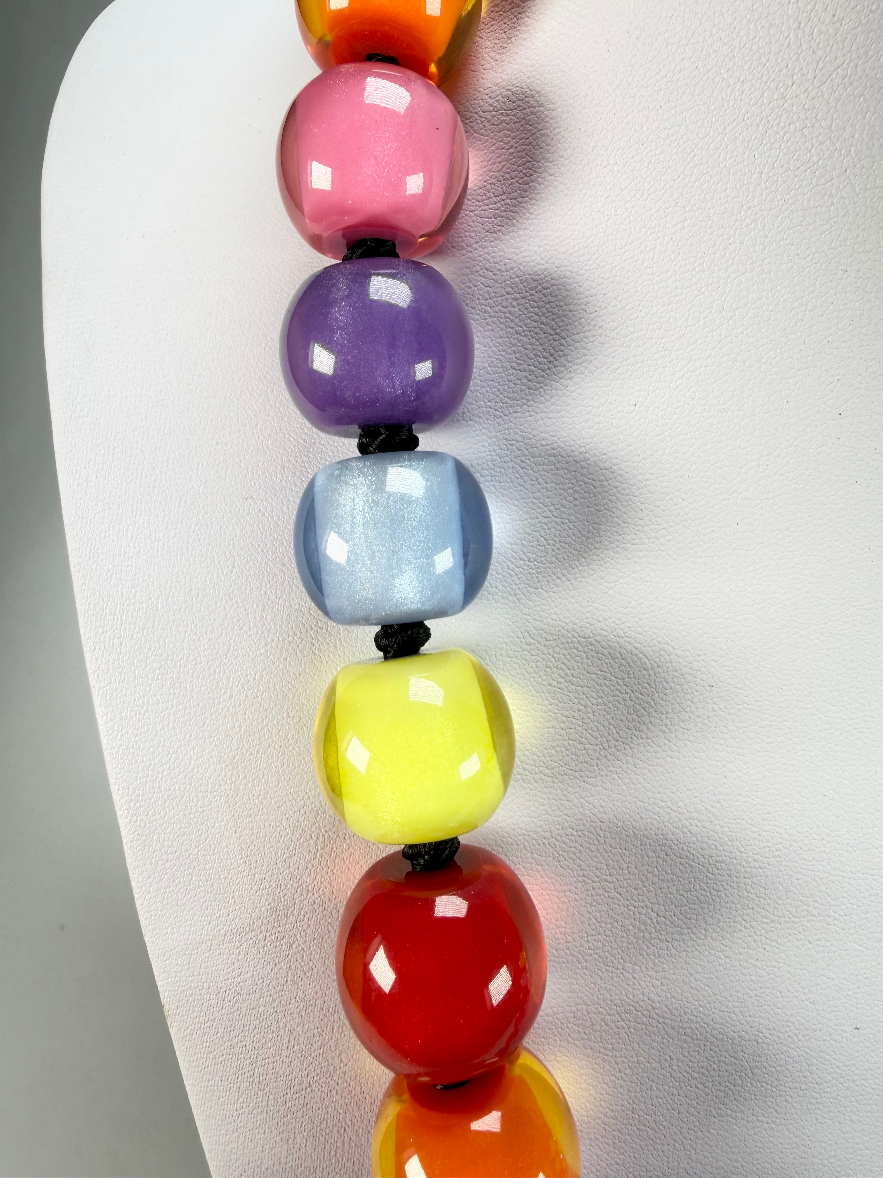 Zsiska - Colourful Beads 30 Medium Bead Spectrum Resin Necklace ( 40101170400Q30 )