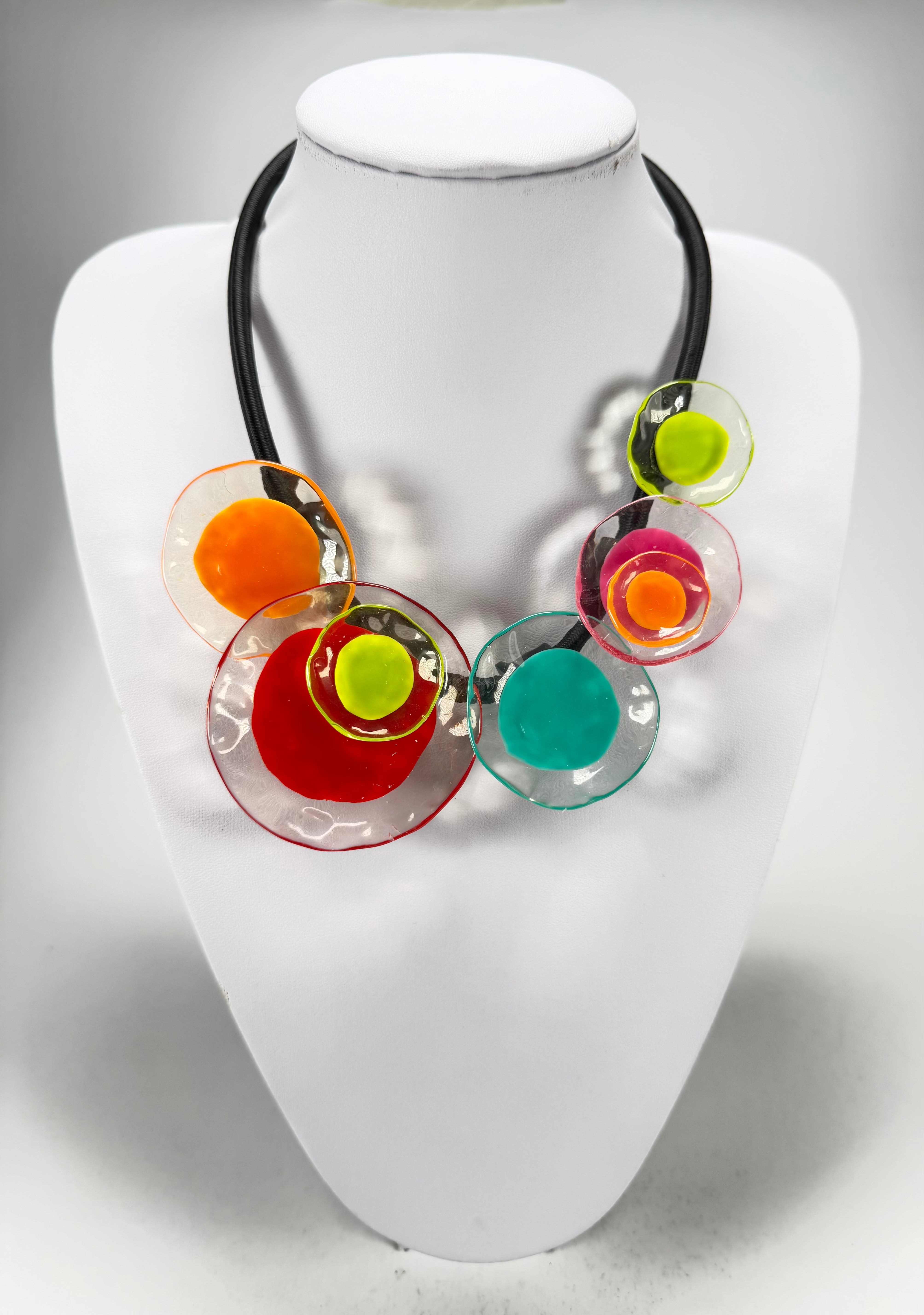Zsiska - Flora "Prue Leith" Mix Colours 5 Bead Resin Necklace ( P070150MIXXQ05 )