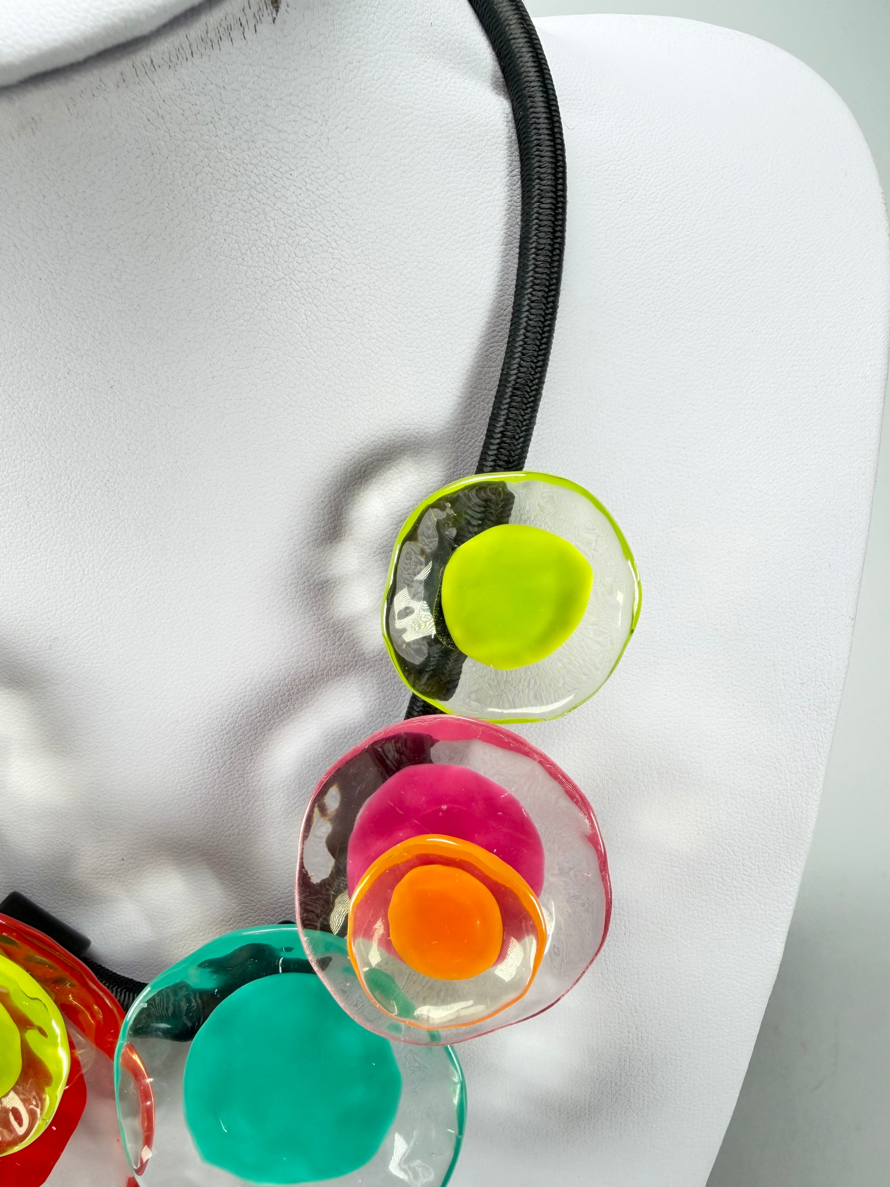 Zsiska - Flora "Prue Leith" Mix Colours 5 Bead Resin Necklace ( P070150MIXXQ05 )