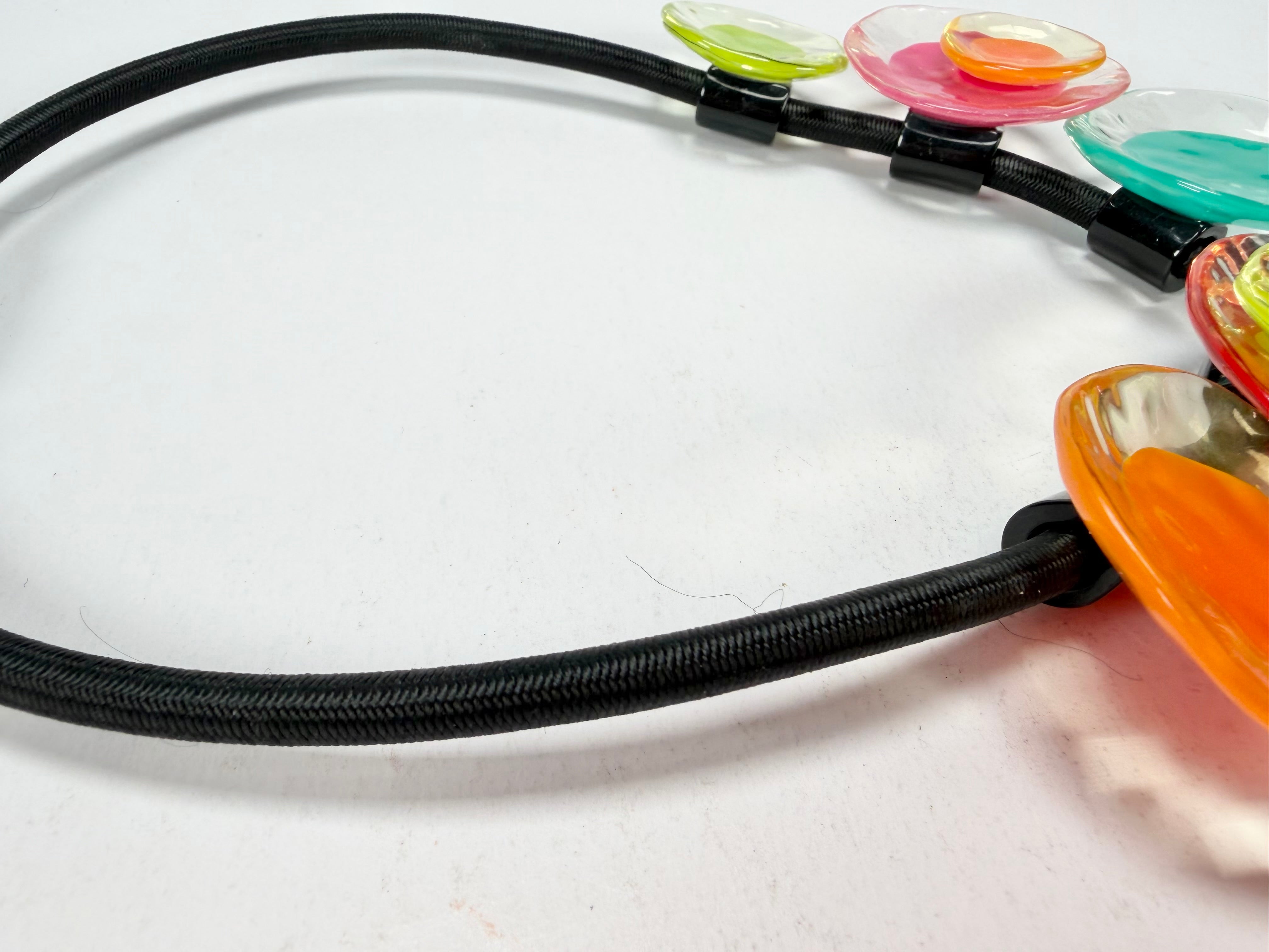 Zsiska - Flora "Prue Leith" Mix Colours 5 Bead Resin Necklace ( P070150MIXXQ05 )