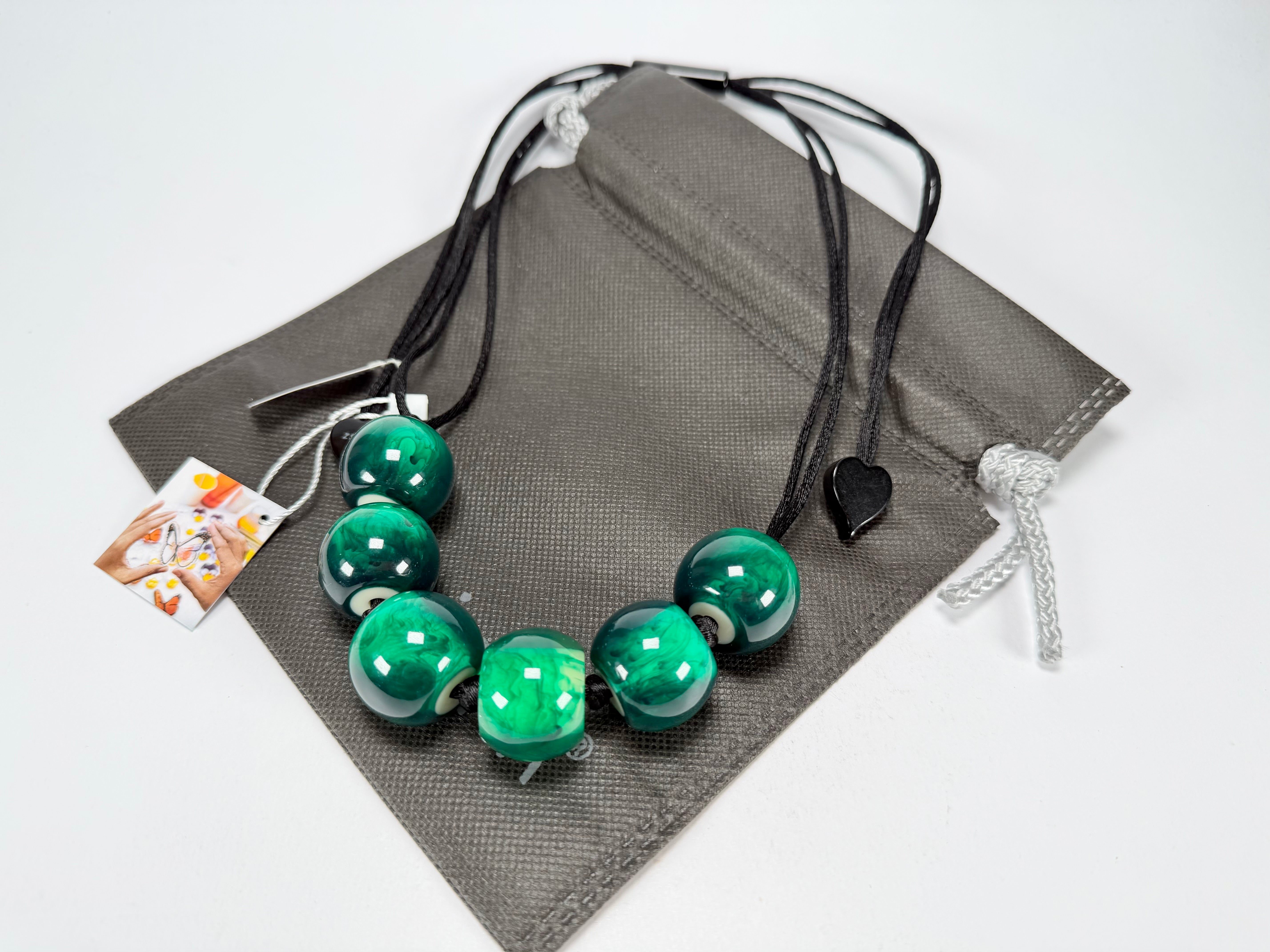 Zsiska - Colourful Beads 6 Bead Marble Emerald Resin Necklace ( 4010120MEMEQ06 )