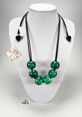 Zsiska - Colourful Beads 6 Bead Marble Emerald Resin Necklace ( 4010120MEMEQ06 )