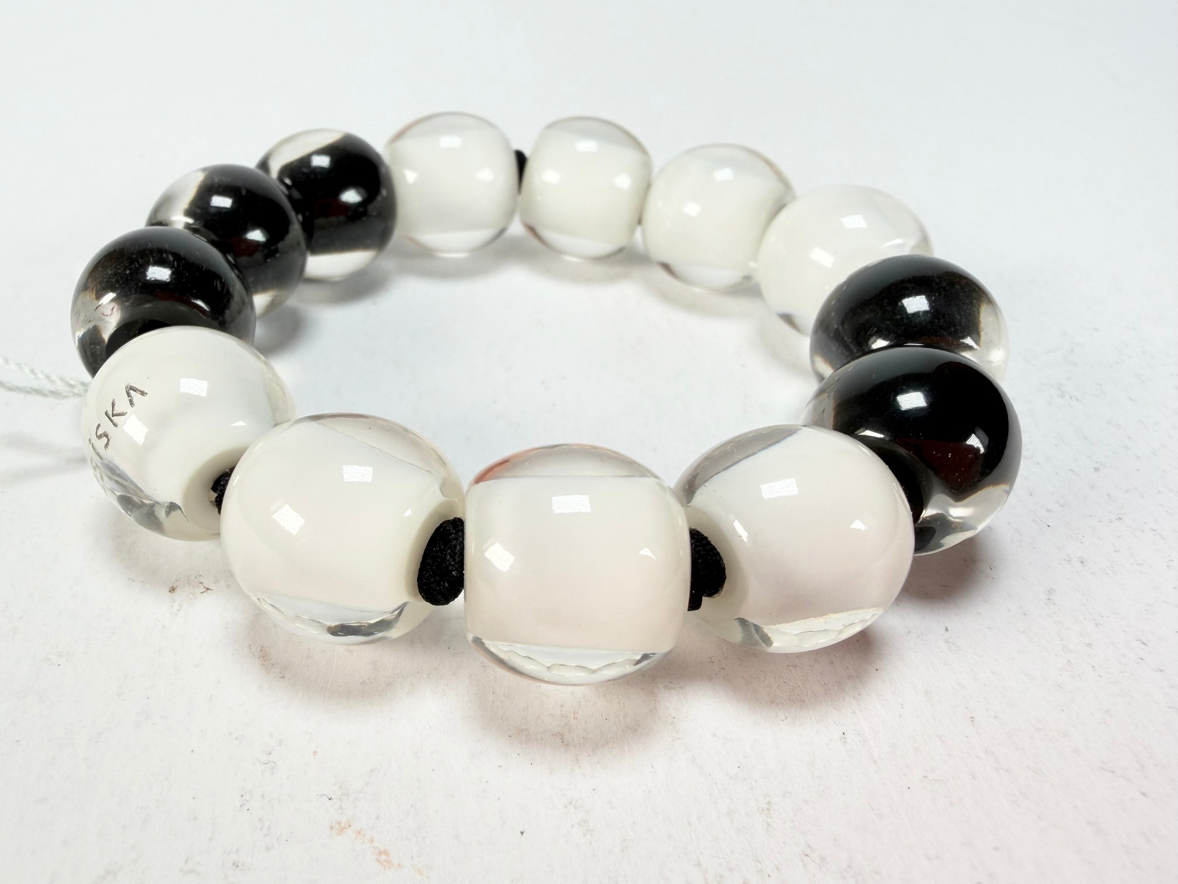 Zsiska - Colourful Beads Black & White 13 Small Bead Resin Bracelet ( 40103100958Q13 )