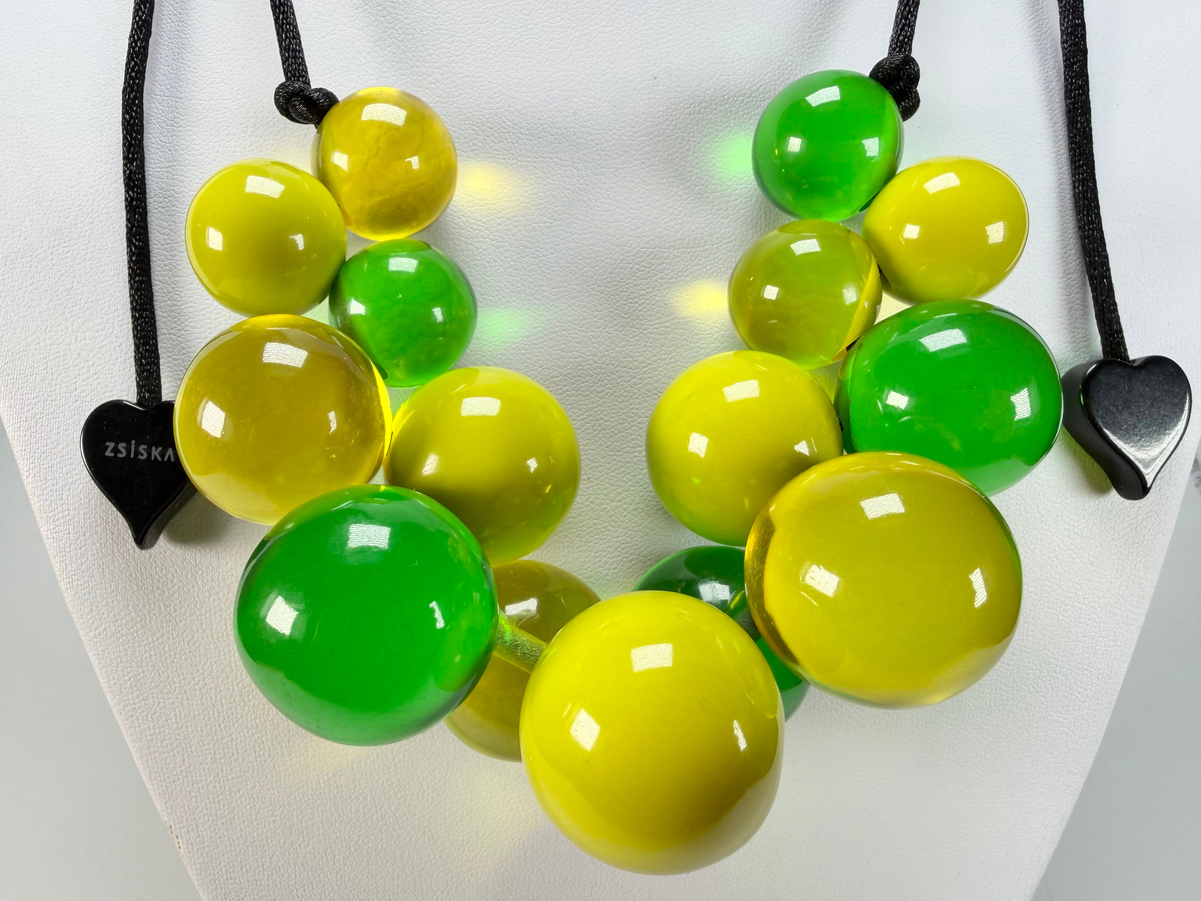 Zsiska - Baubles Yellow & Green Resin Necklace ( P230101BAU2Q15 )