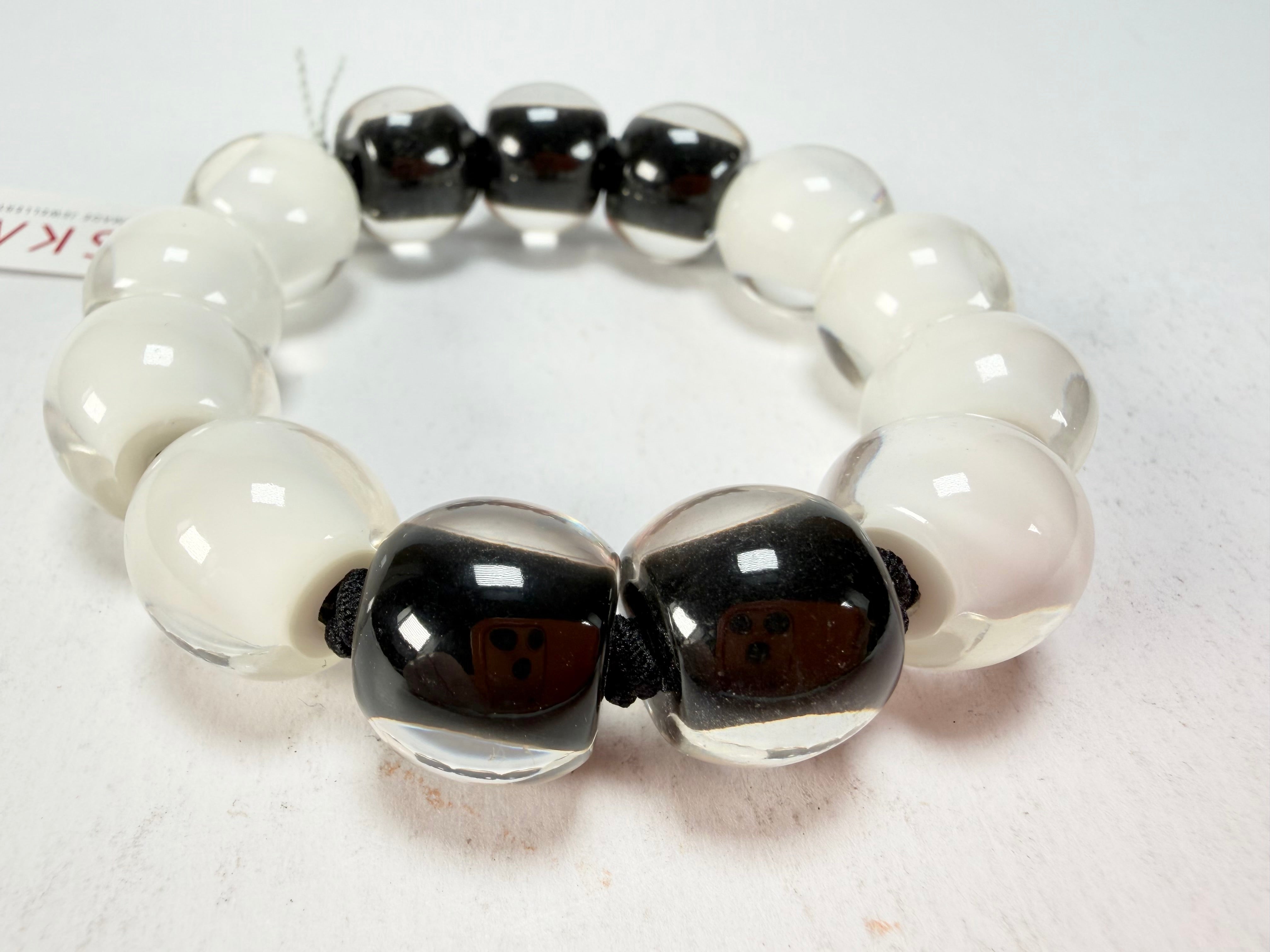Zsiska - Colourful Beads Black & White 13 Small Bead Resin Bracelet ( 40103100958Q13 )