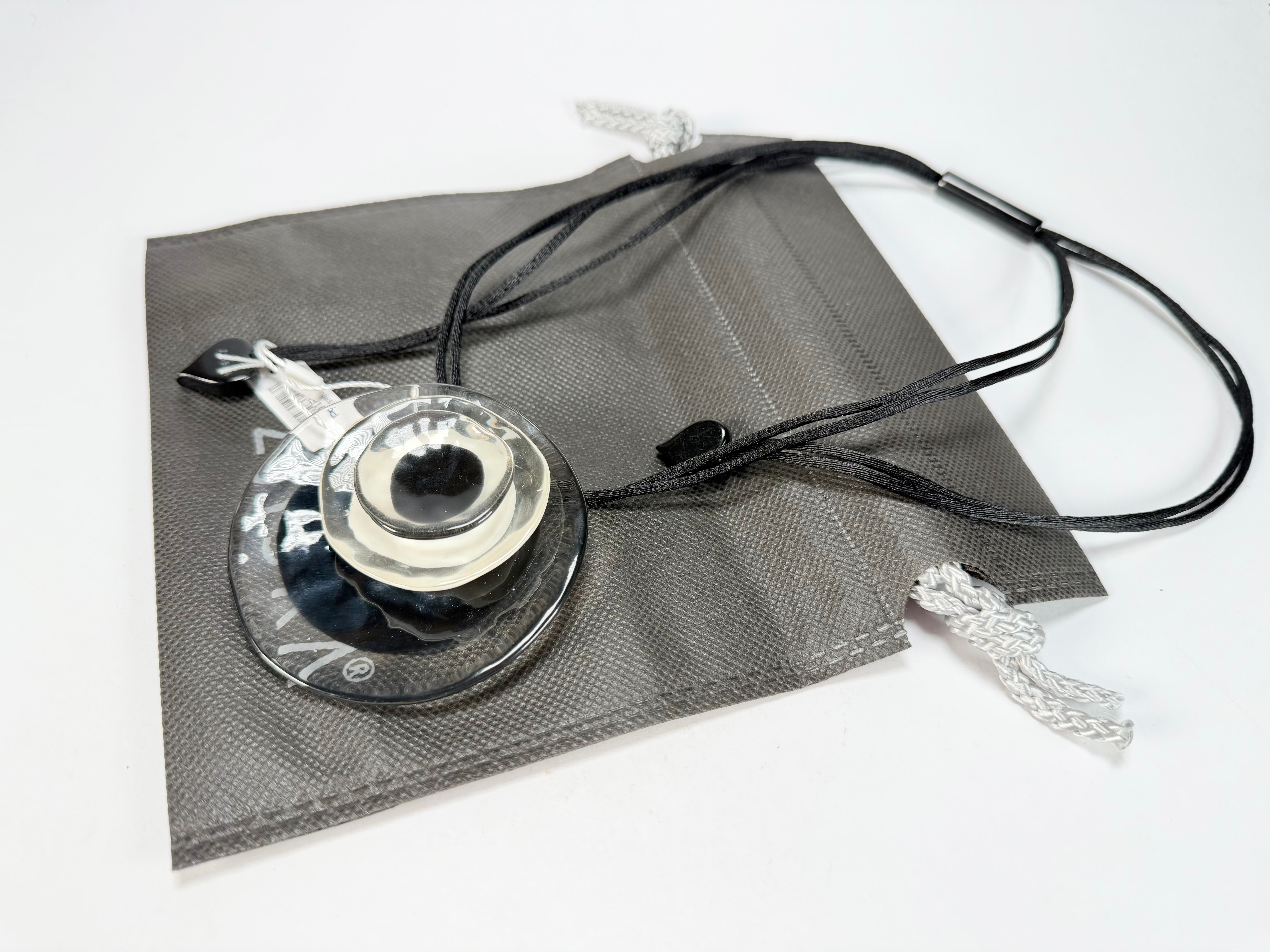 Zsiska - Flora "Prue Leith" Black & White Single Bead Resin Necklace ( P070201FLO1300 )