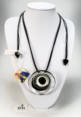 Zsiska - Flora "Prue Leith" Black & White Single Bead Resin Necklace ( P070201FLO1300 )