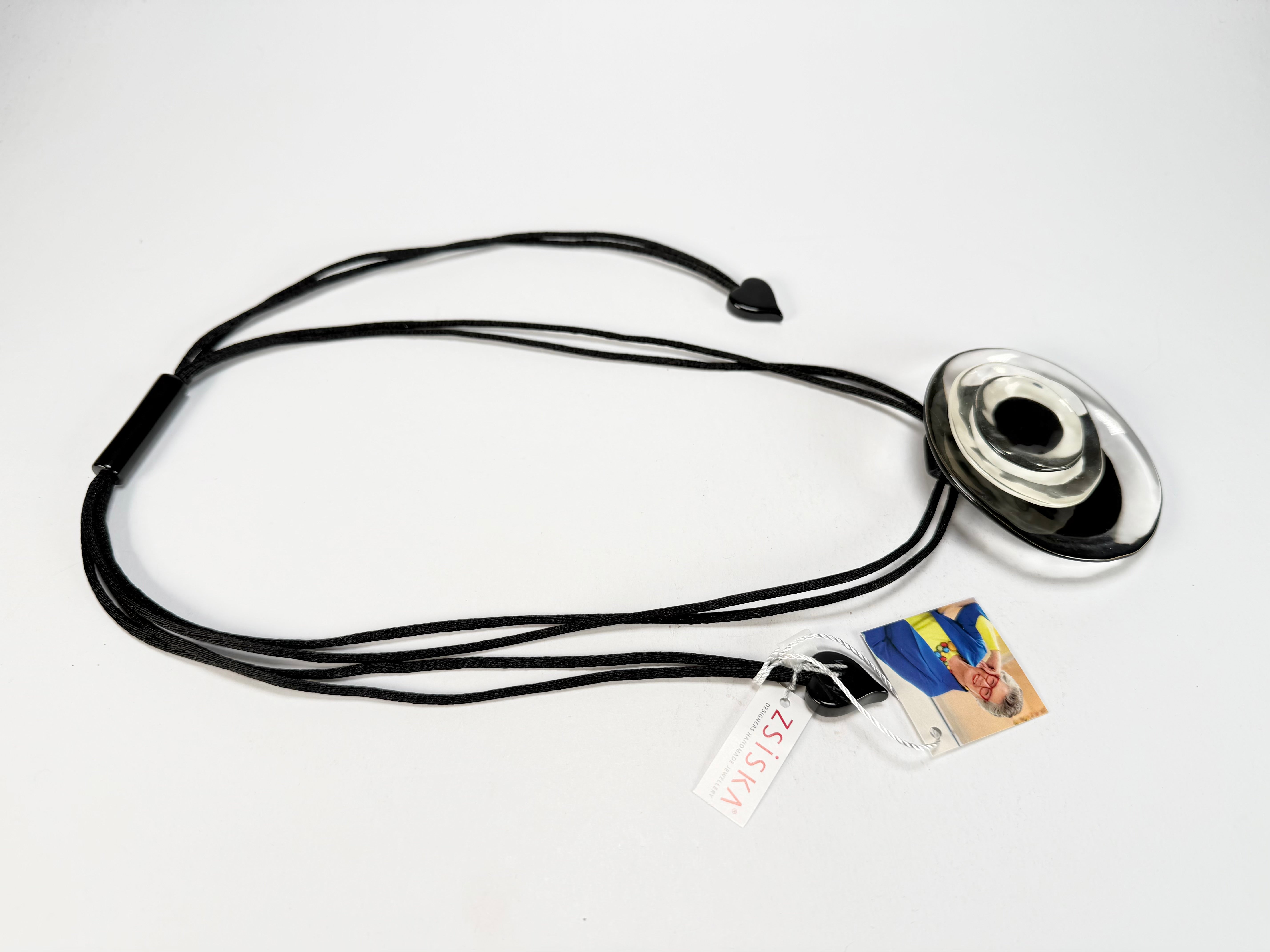 Zsiska - Flora "Prue Leith" Black & White Single Bead Resin Necklace ( P070201FLO1300 )