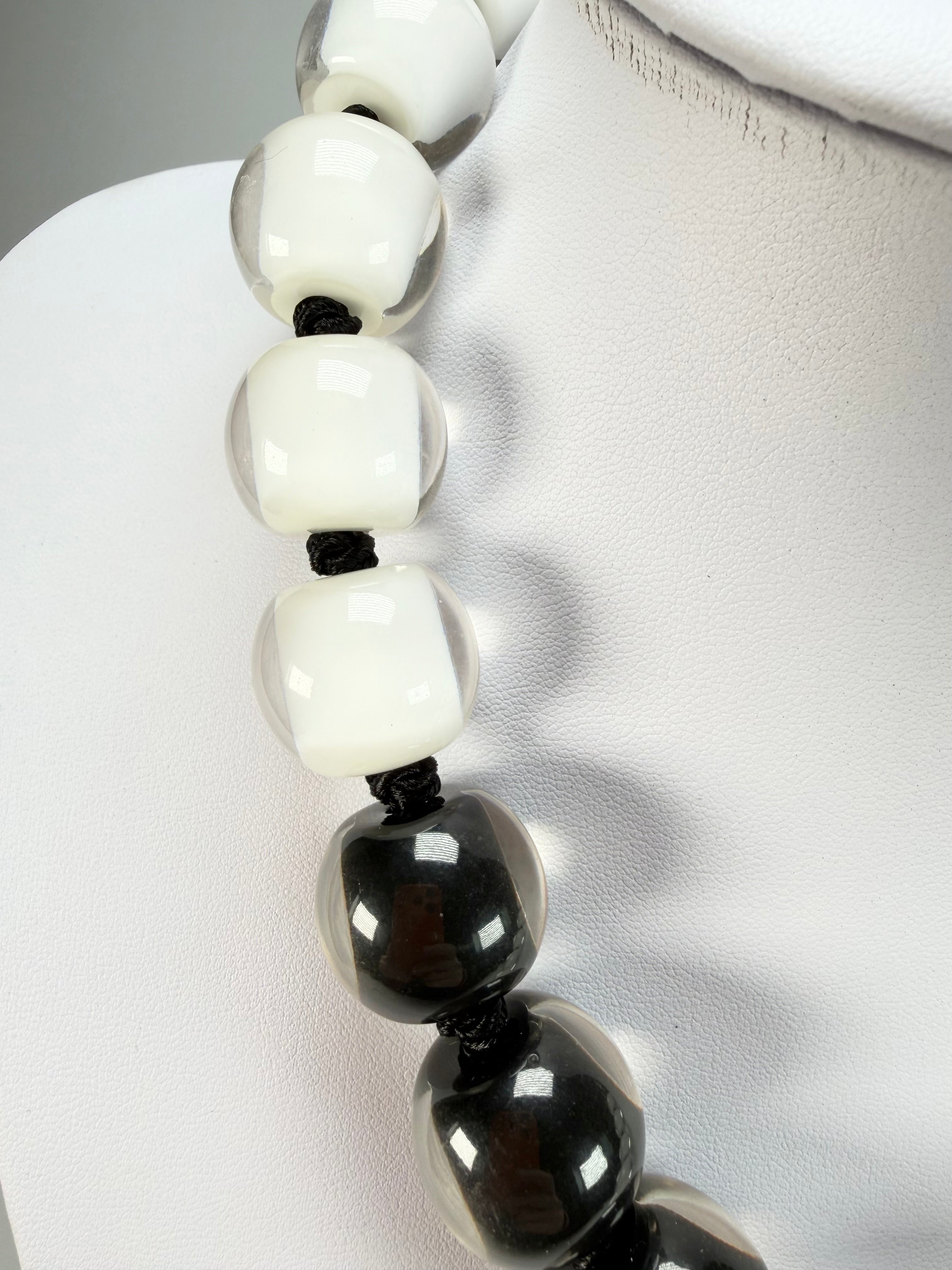 Zsiska - Colourful Beads 20 Bead Black & White Resin Necklace ( 40101170958Q20 )