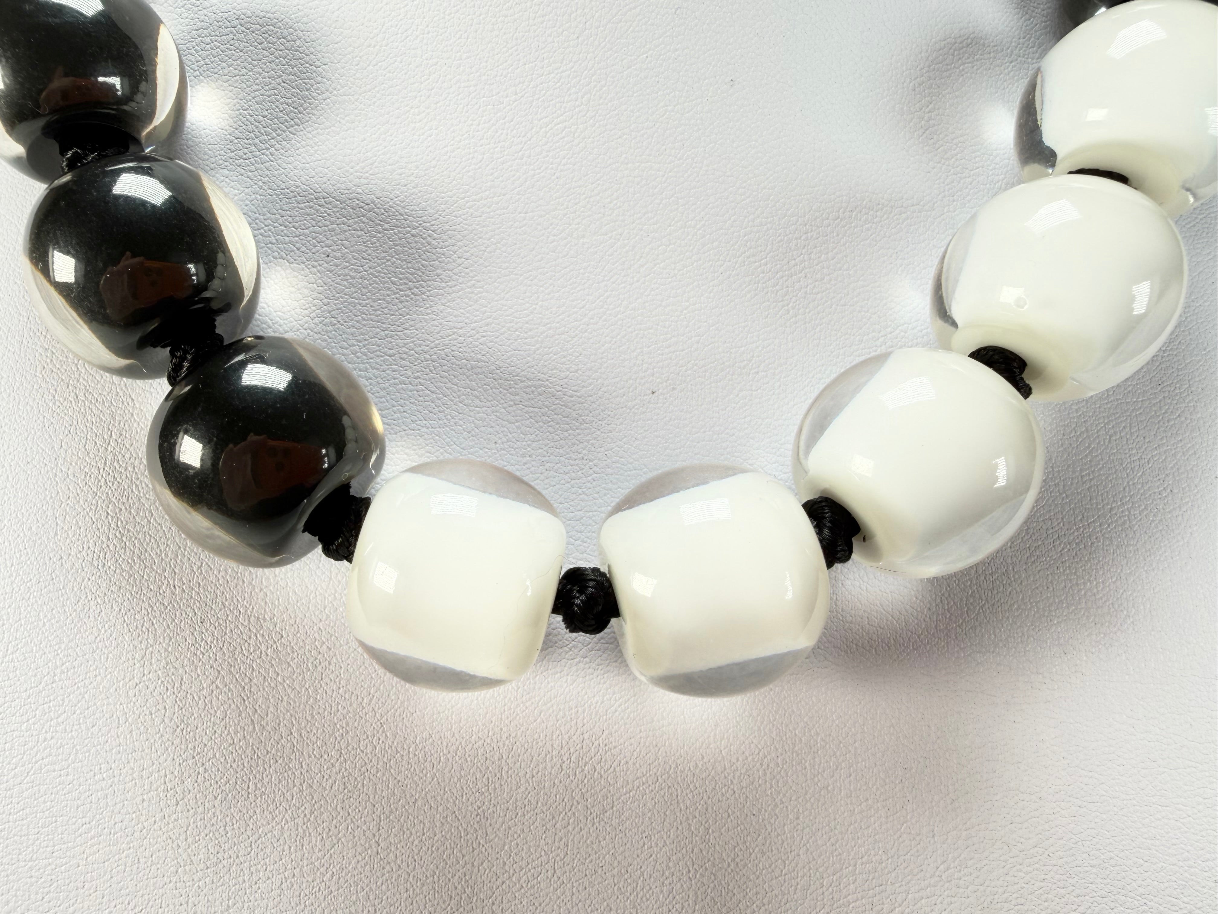 Zsiska - Colourful Beads 20 Bead Black & White Resin Necklace ( 40101170958Q20 )