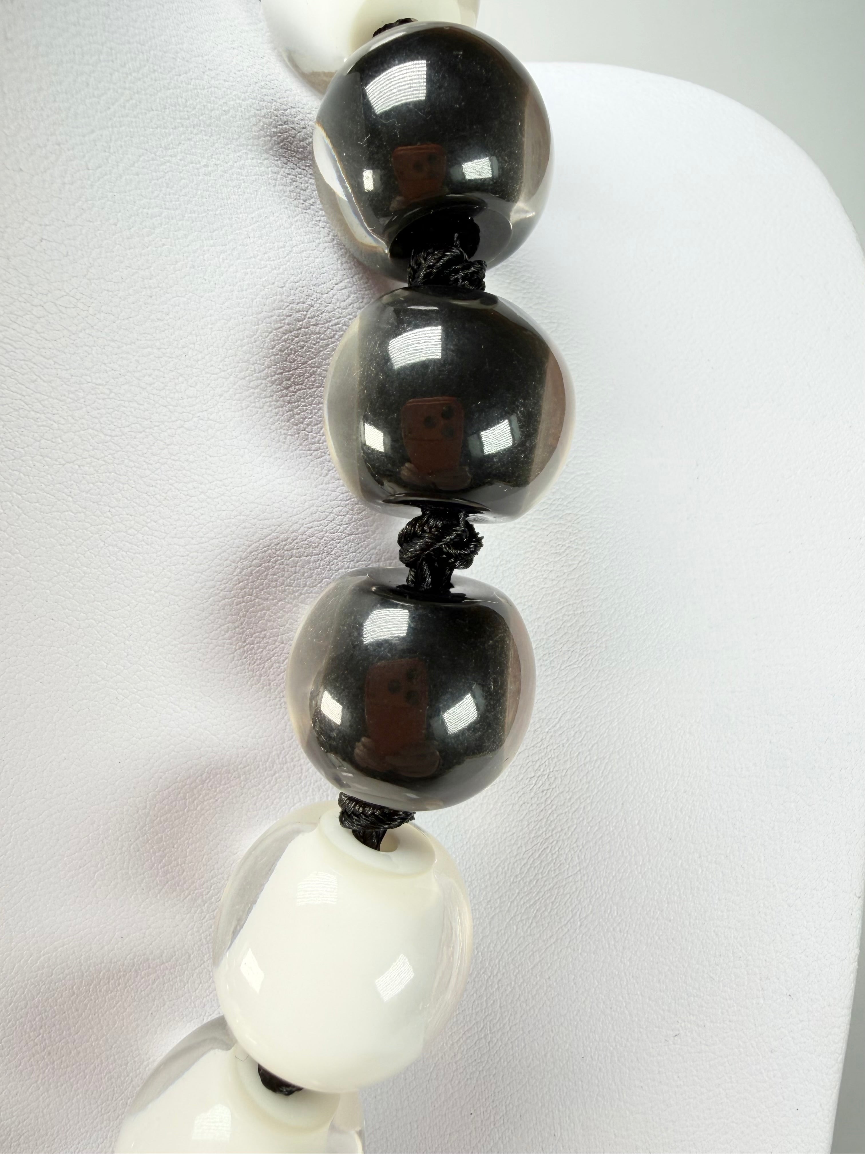 Zsiska - Colourful Beads 20 Bead Black & White Resin Necklace ( 40101170958Q20 )