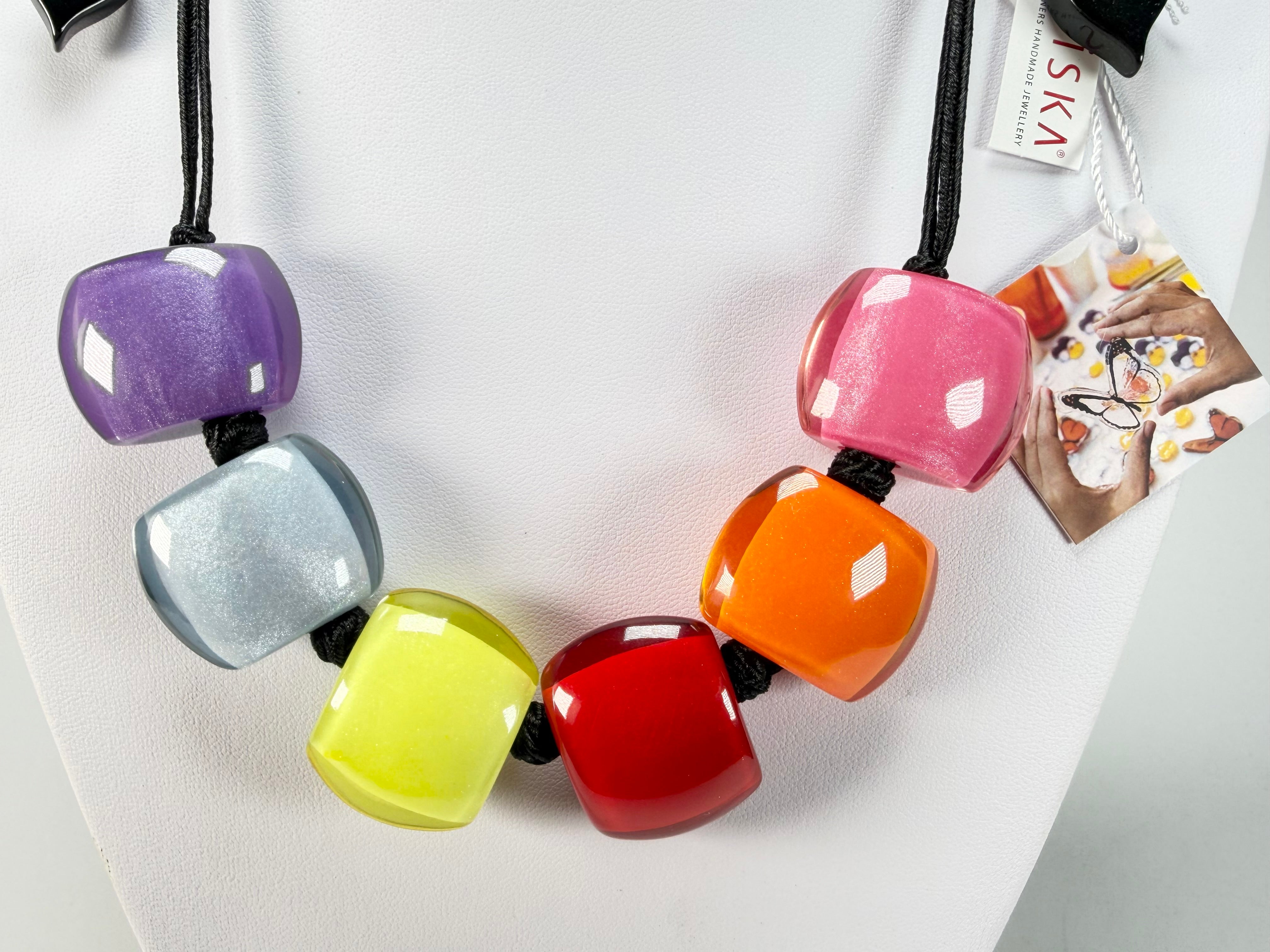 Zsiska - Bellissima 6 Bead Spectrum Resin Necklace ( 72401050400Q06 )