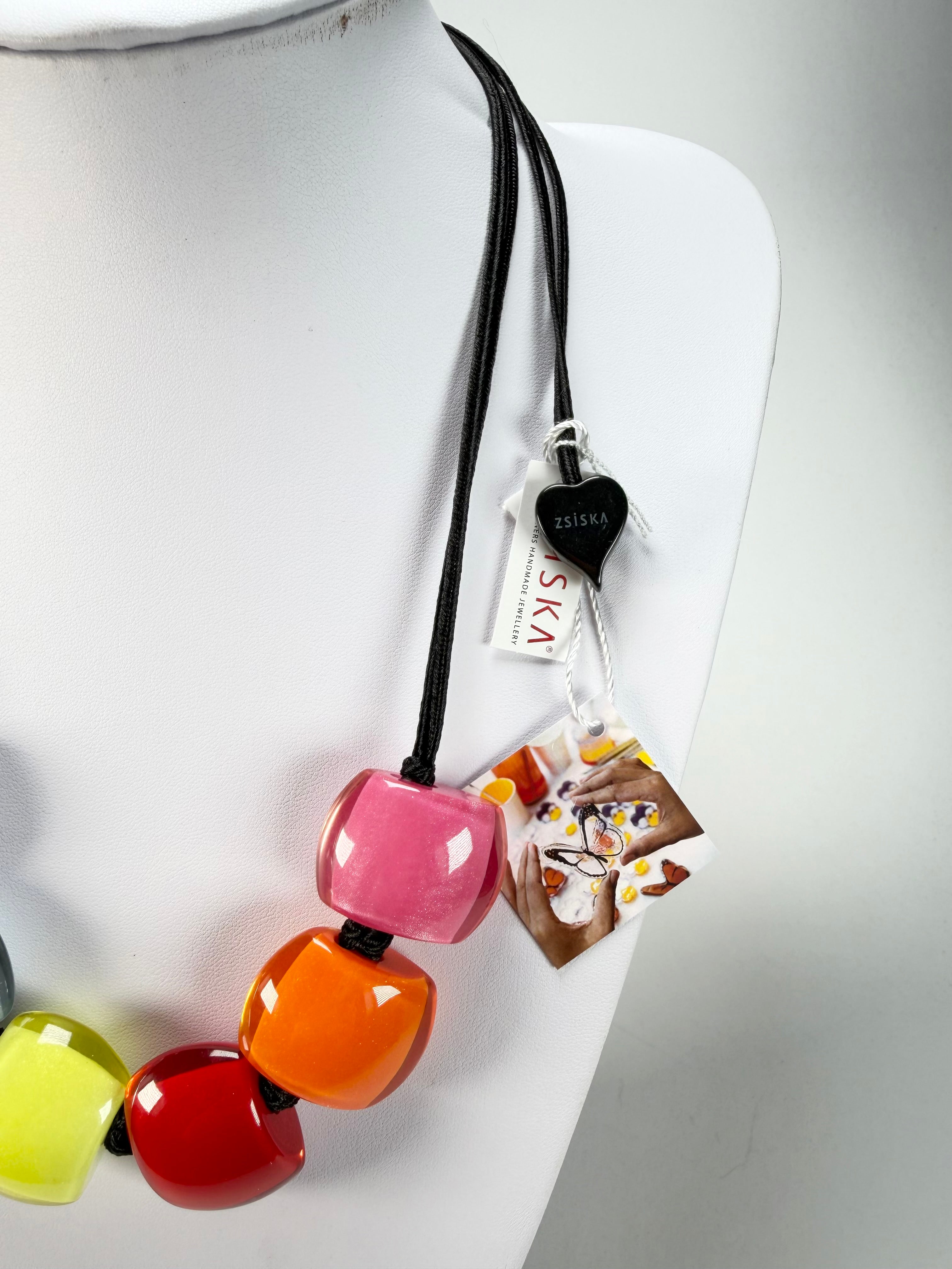 Zsiska - Bellissima 6 Bead Spectrum Resin Necklace ( 72401050400Q06 )