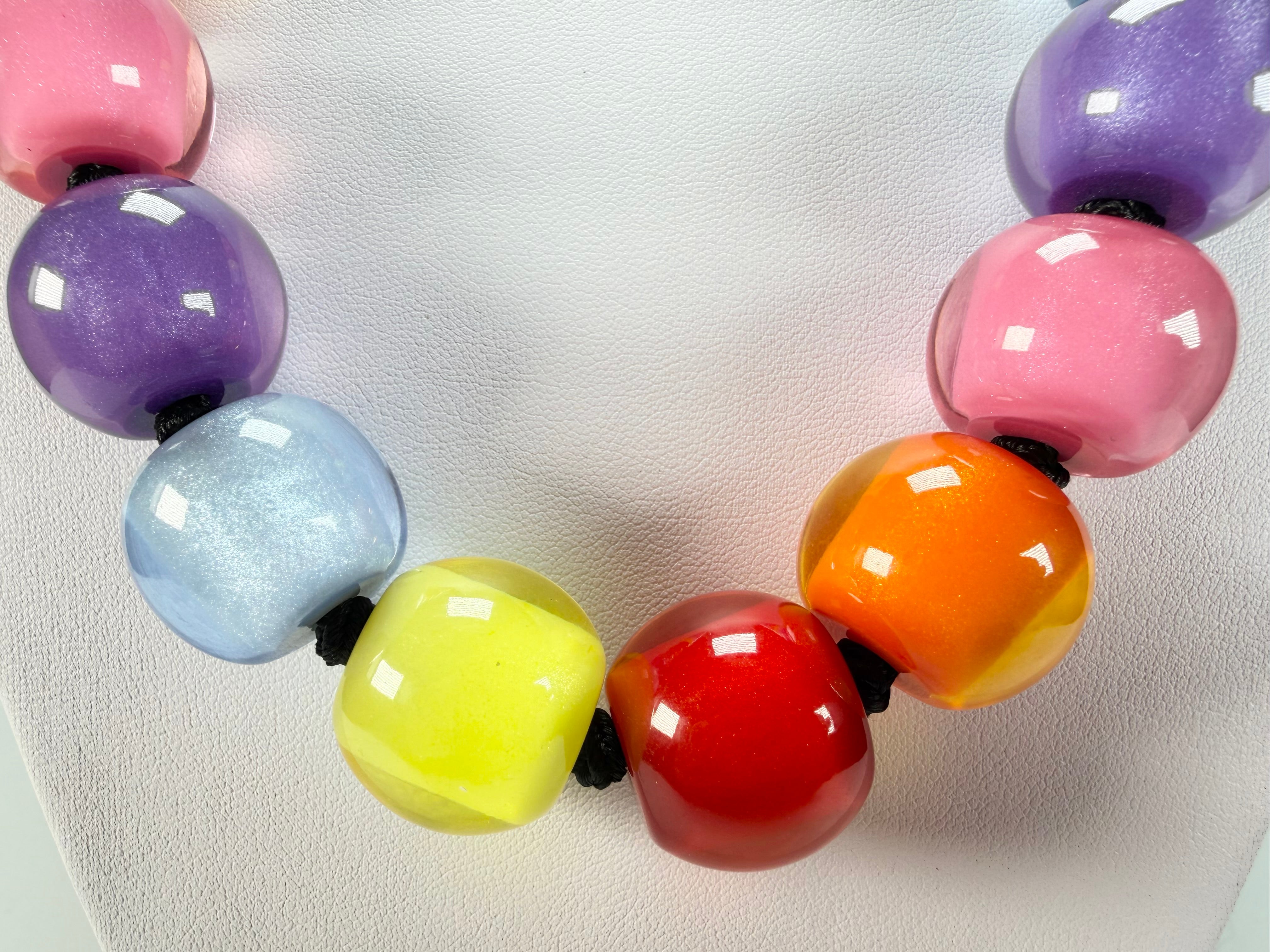 Zsiska - Colourful Beads 30 Medium Bead Spectrum Resin Necklace ( 40101170400Q30 )