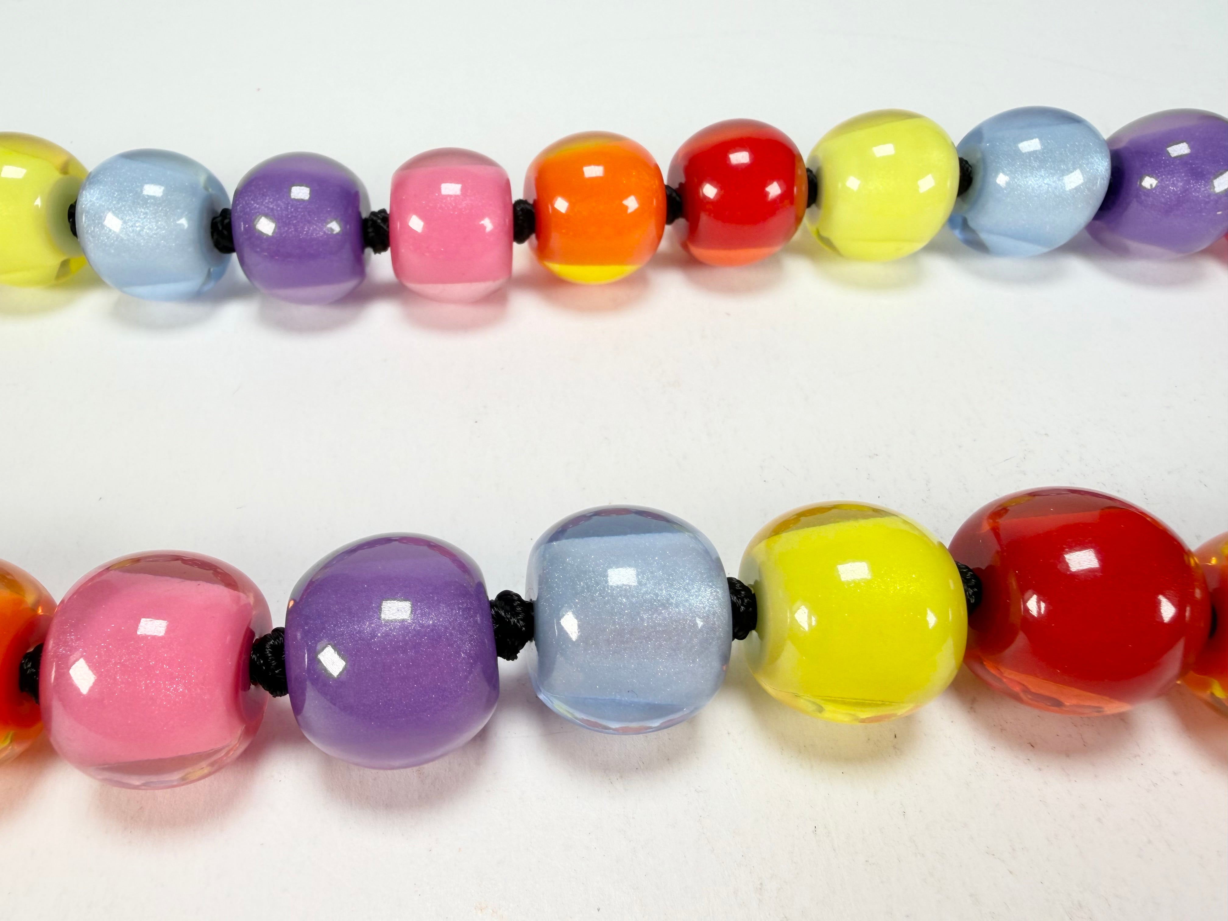 Zsiska - Colourful Beads 30 Medium Bead Spectrum Resin Necklace ( 40101170400Q30 )