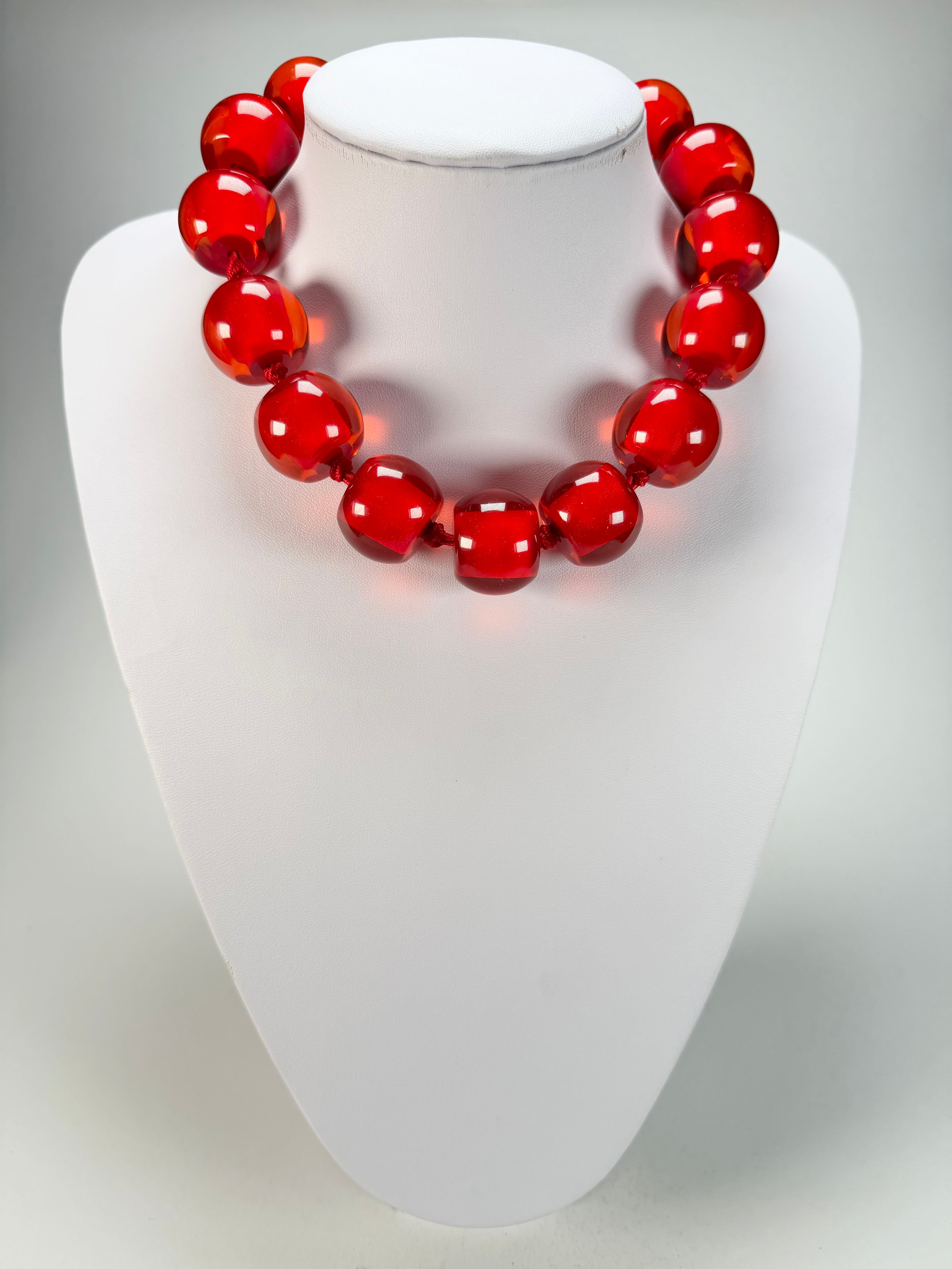 Zsiska - Colourful Beads 16 Large Bead Red Resin Necklace ( 0000000000 )