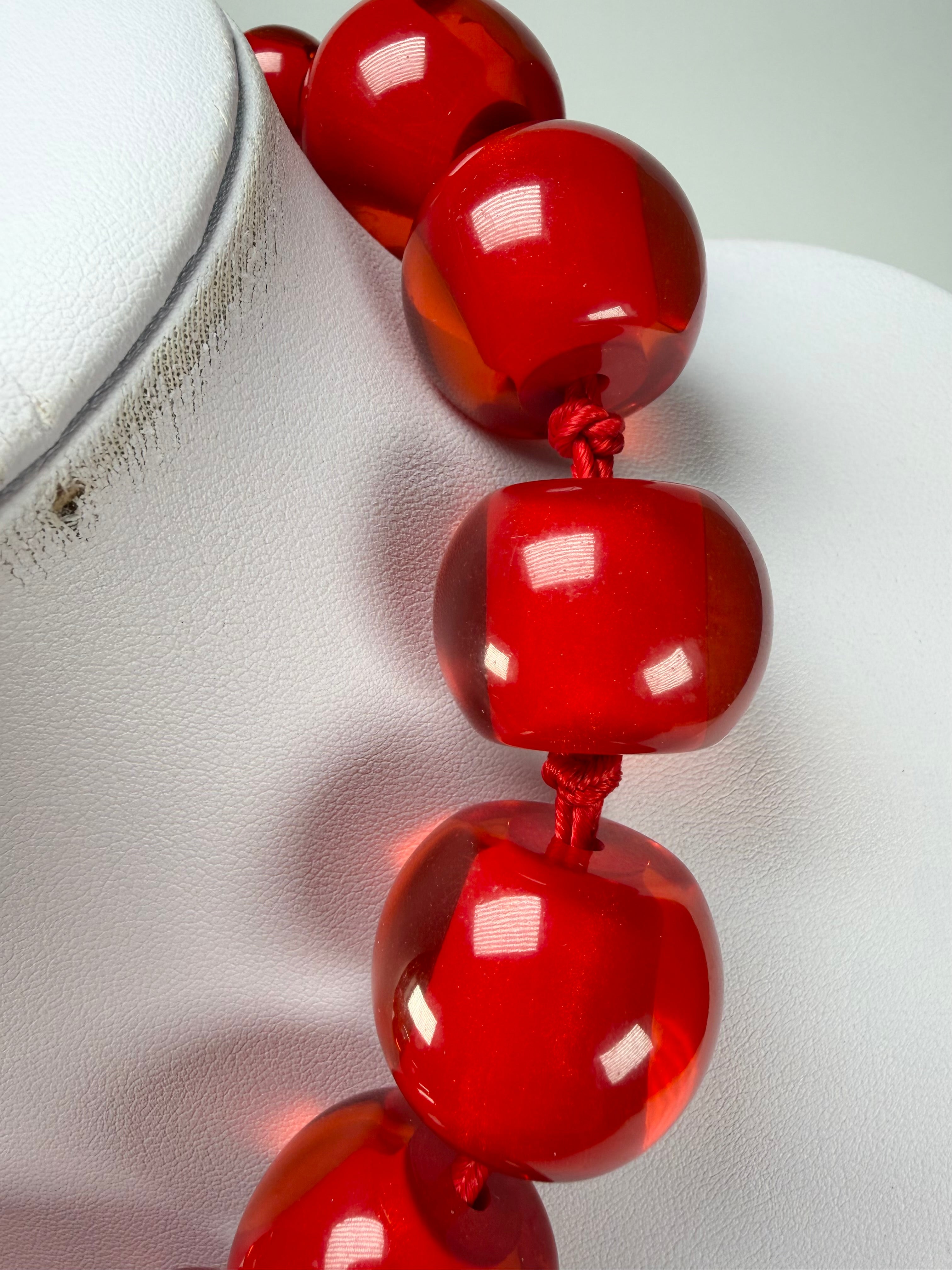 Zsiska - Colourful Beads 16 Large Bead Red Resin Necklace ( 0000000000 )