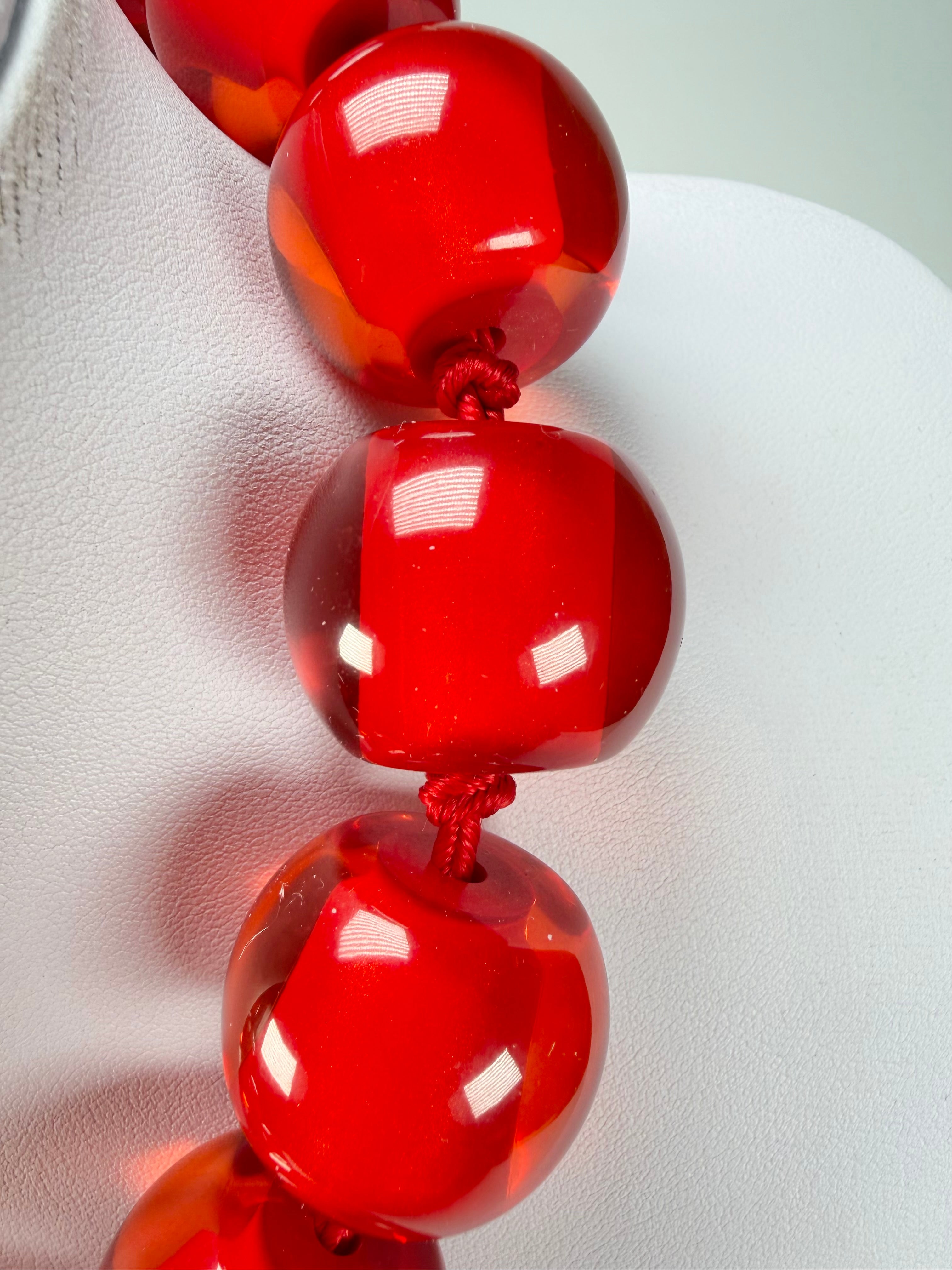 Zsiska - Colourful Beads 16 Large Bead Red Resin Necklace ( 0000000000 )