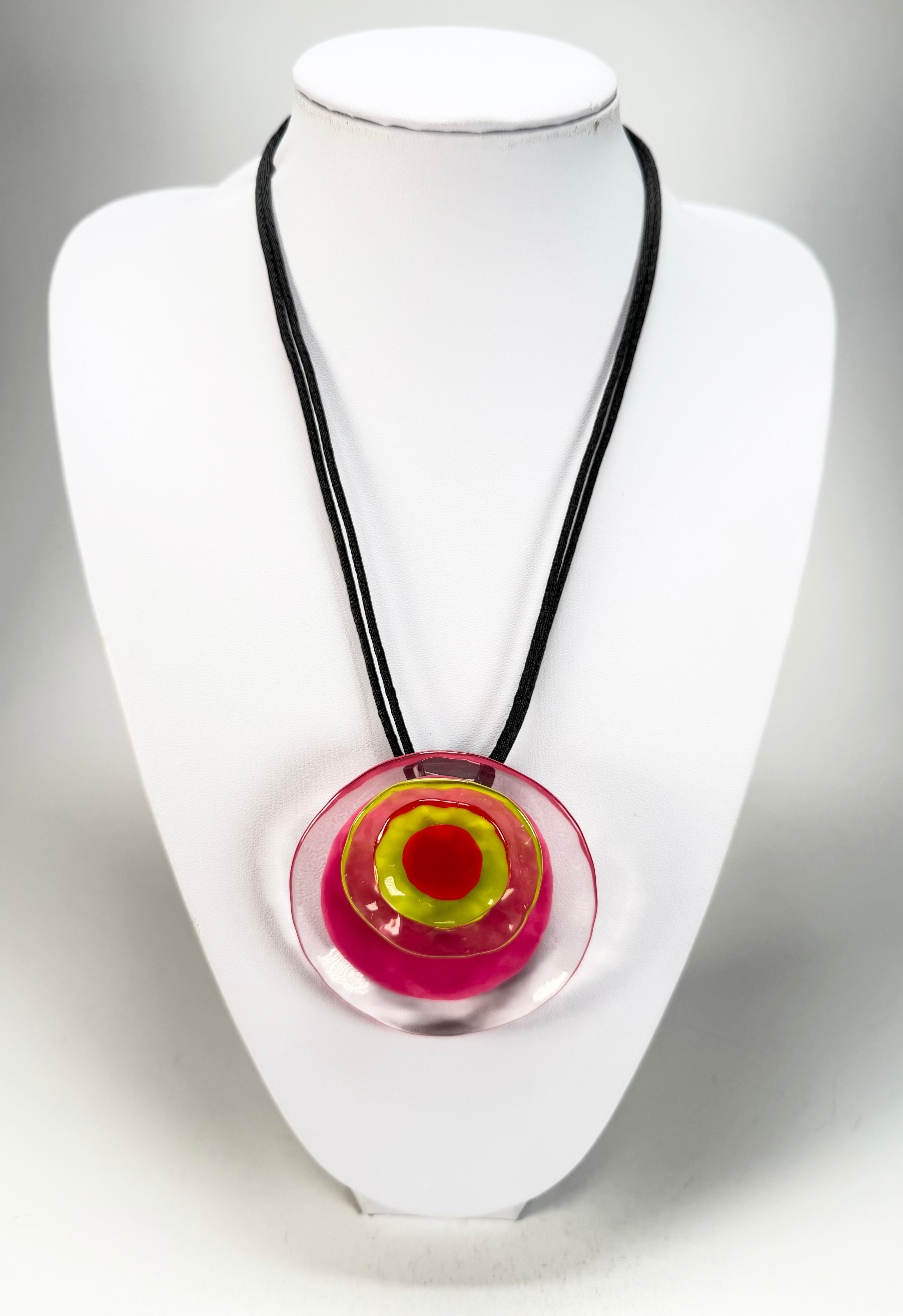 Zsiska - Flora "Prue Leith" Pink Single Bead Resin Necklace ( P070201DOK1Q00 )