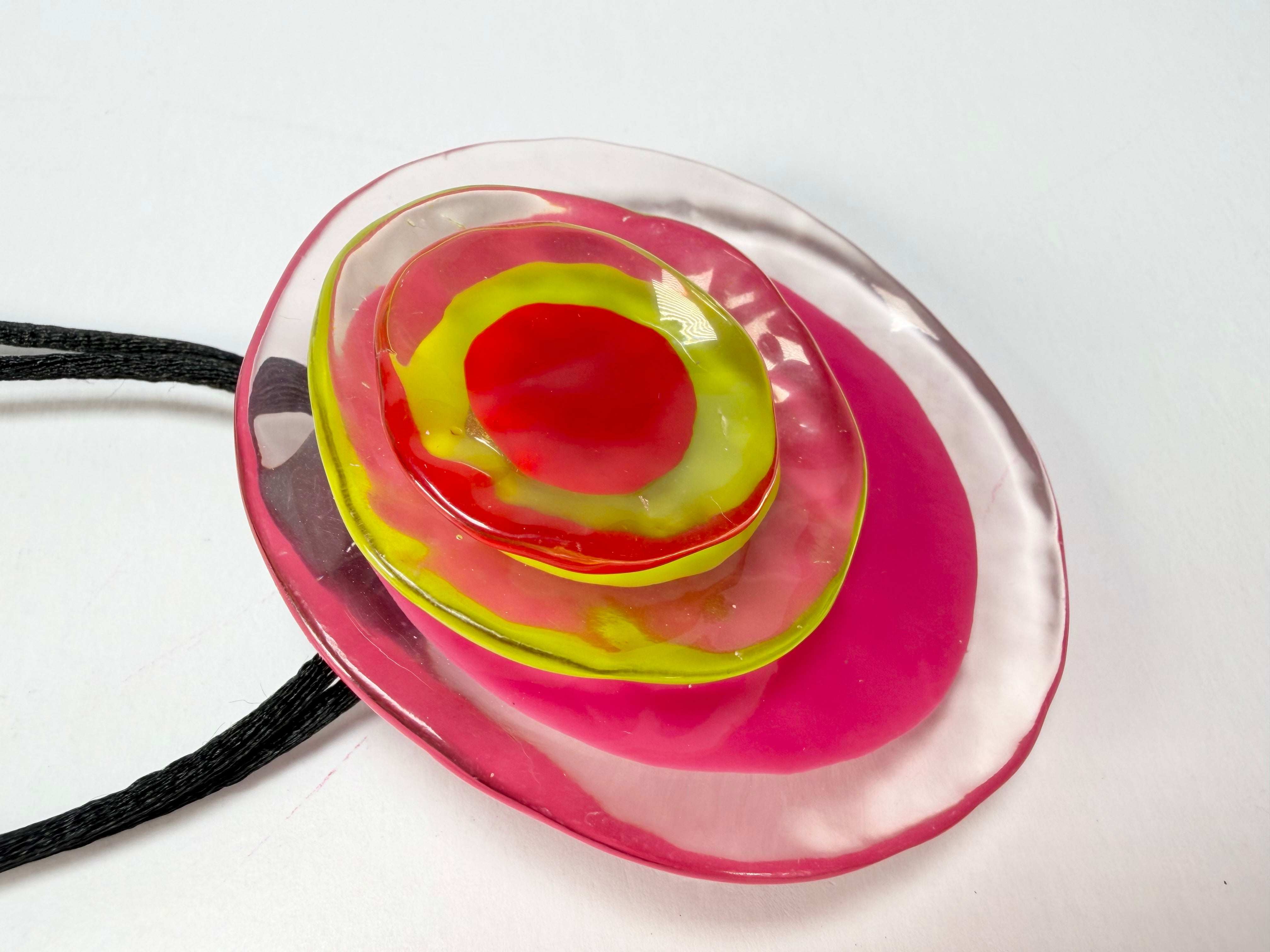 Zsiska - Flora "Prue Leith" Pink Single Bead Resin Necklace ( P070201DOK1Q00 )