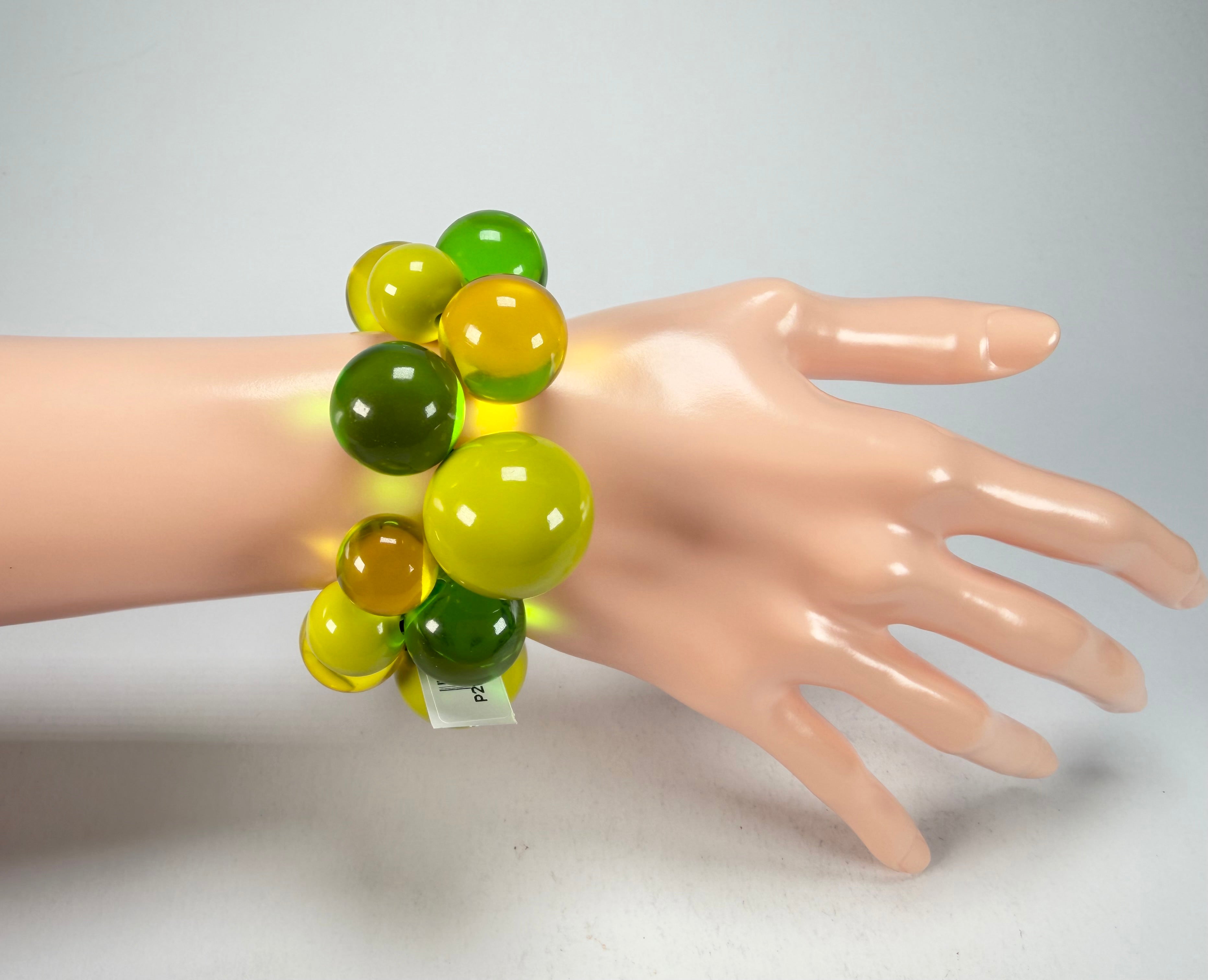 Zsiska - Baubles Yellow & Green Large Resin Bracelet ( P230301BAU2Q17L )