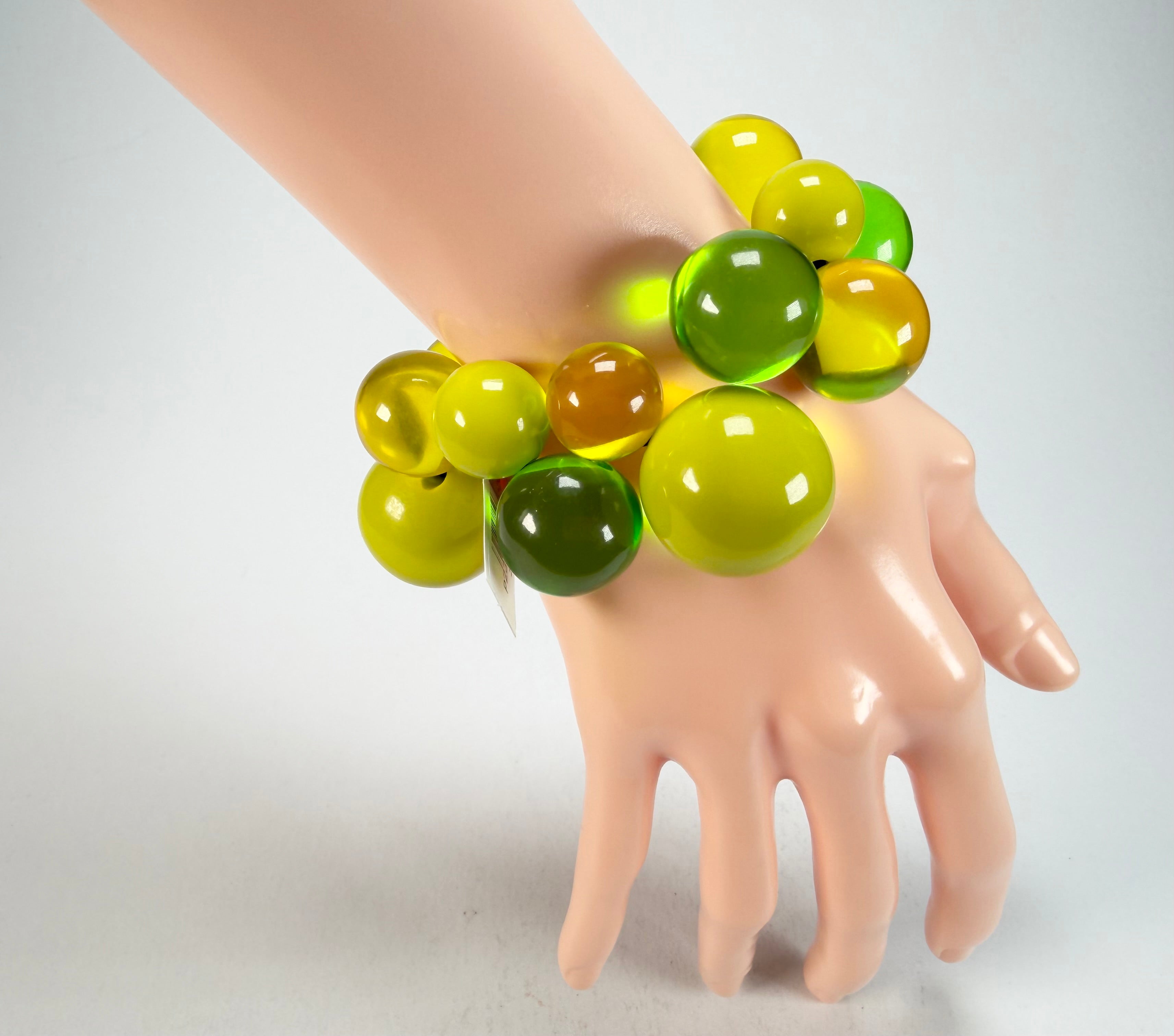 Zsiska - Baubles Yellow & Green Large Resin Bracelet ( P230301BAU2Q17L )