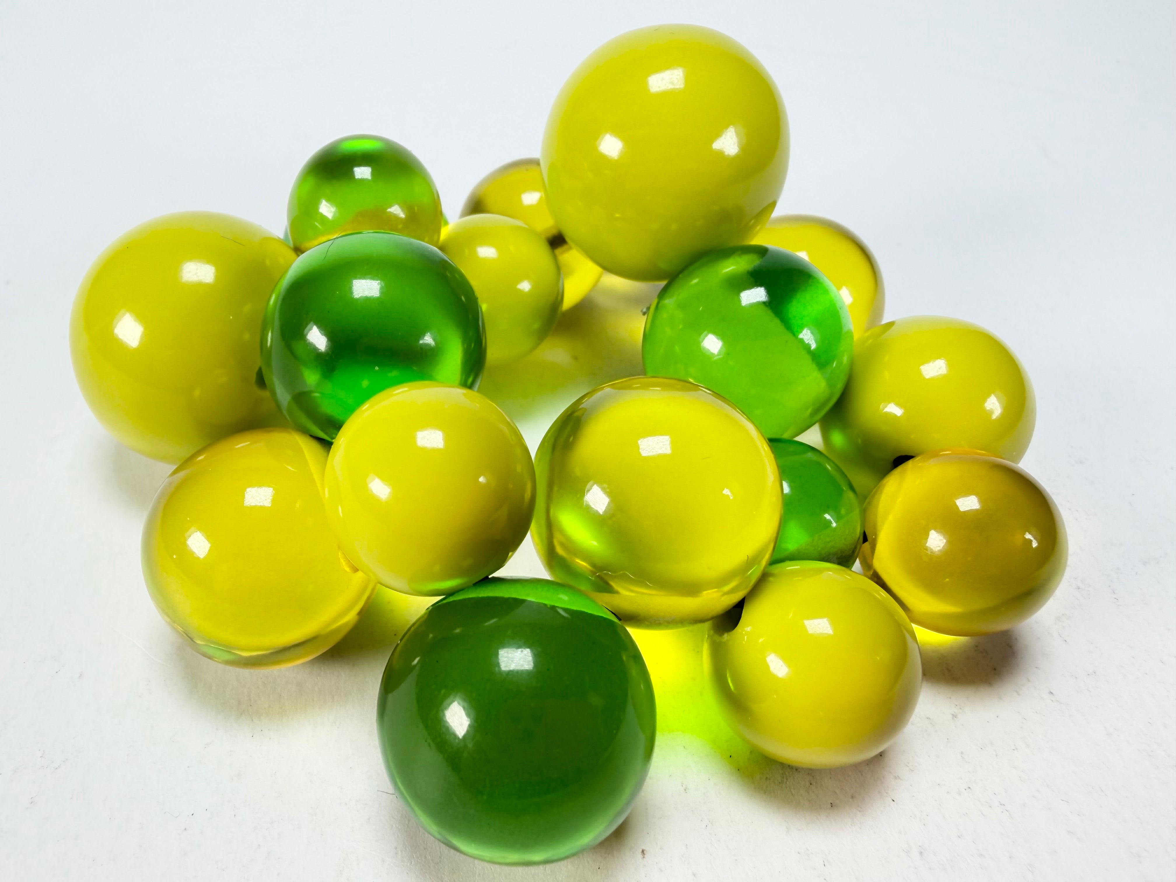 Zsiska - Baubles Yellow & Green Large Resin Bracelet ( P230301BAU2Q17L )