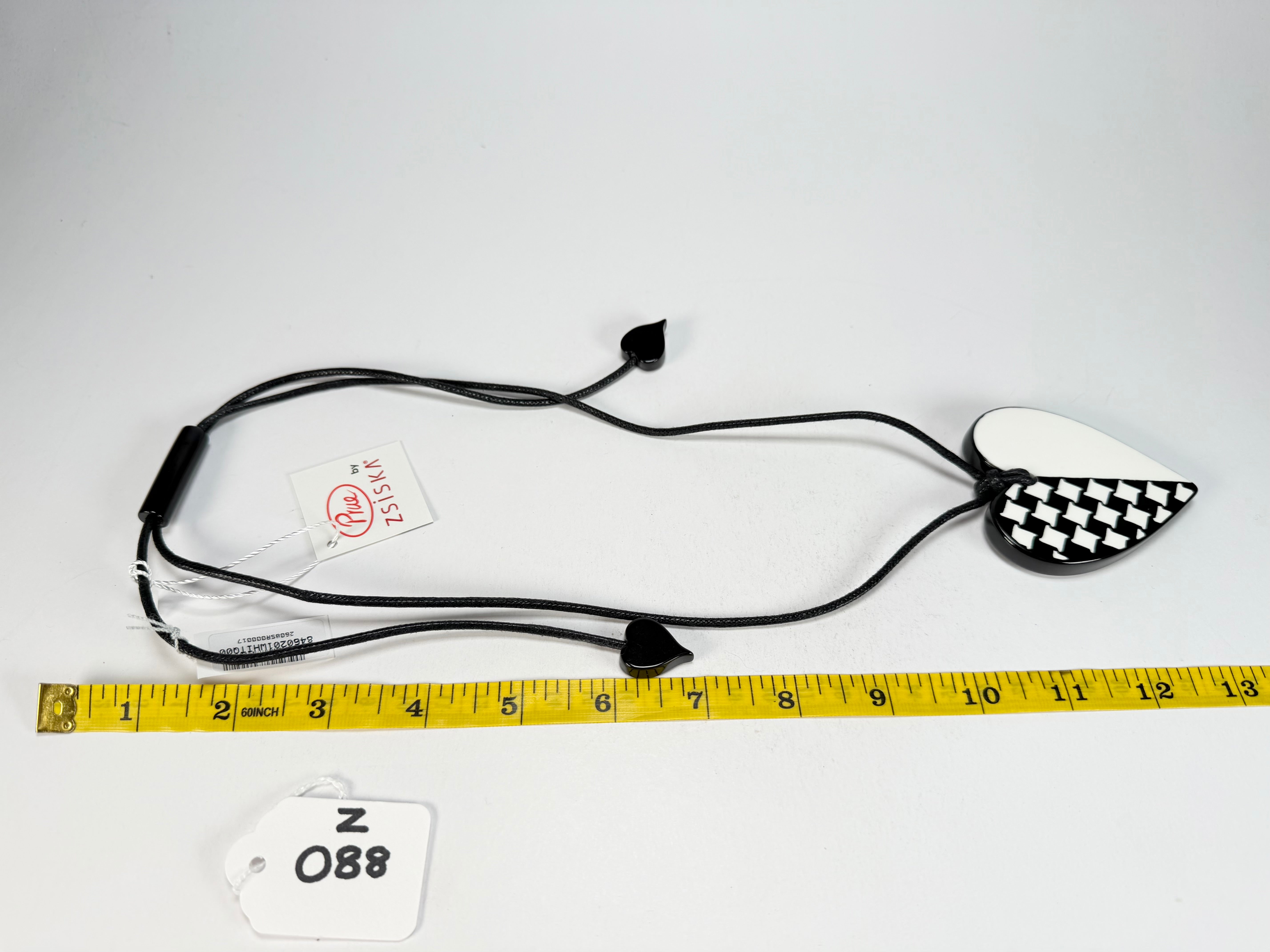 Zsiska - November "Pendant" Black & White Resin Necklace ( 8460201WHITQ00 )