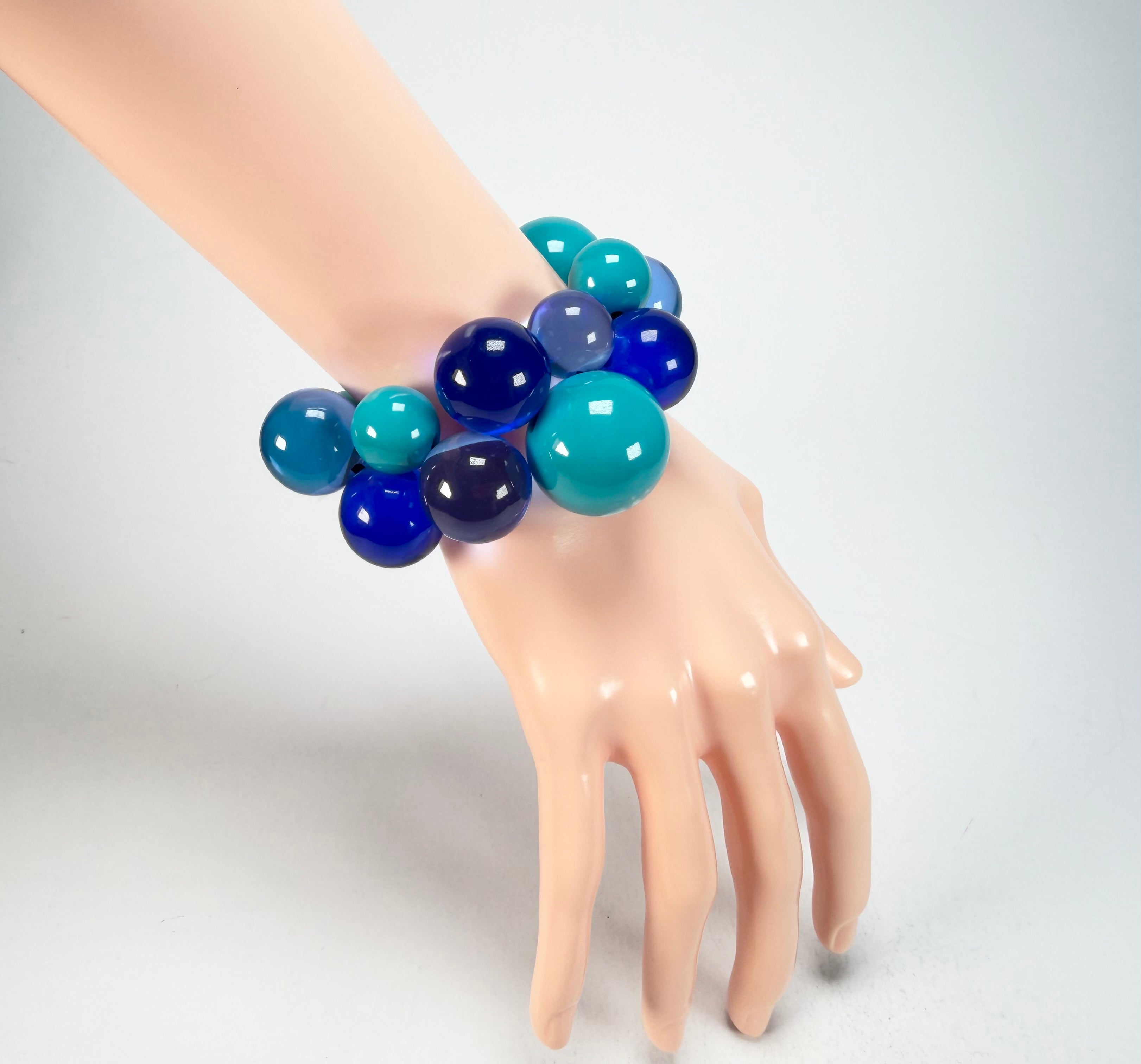 Zsiska - Baubles Blue & Turquoise Large Resin Bracelet ( P230301BAU1Q0L )