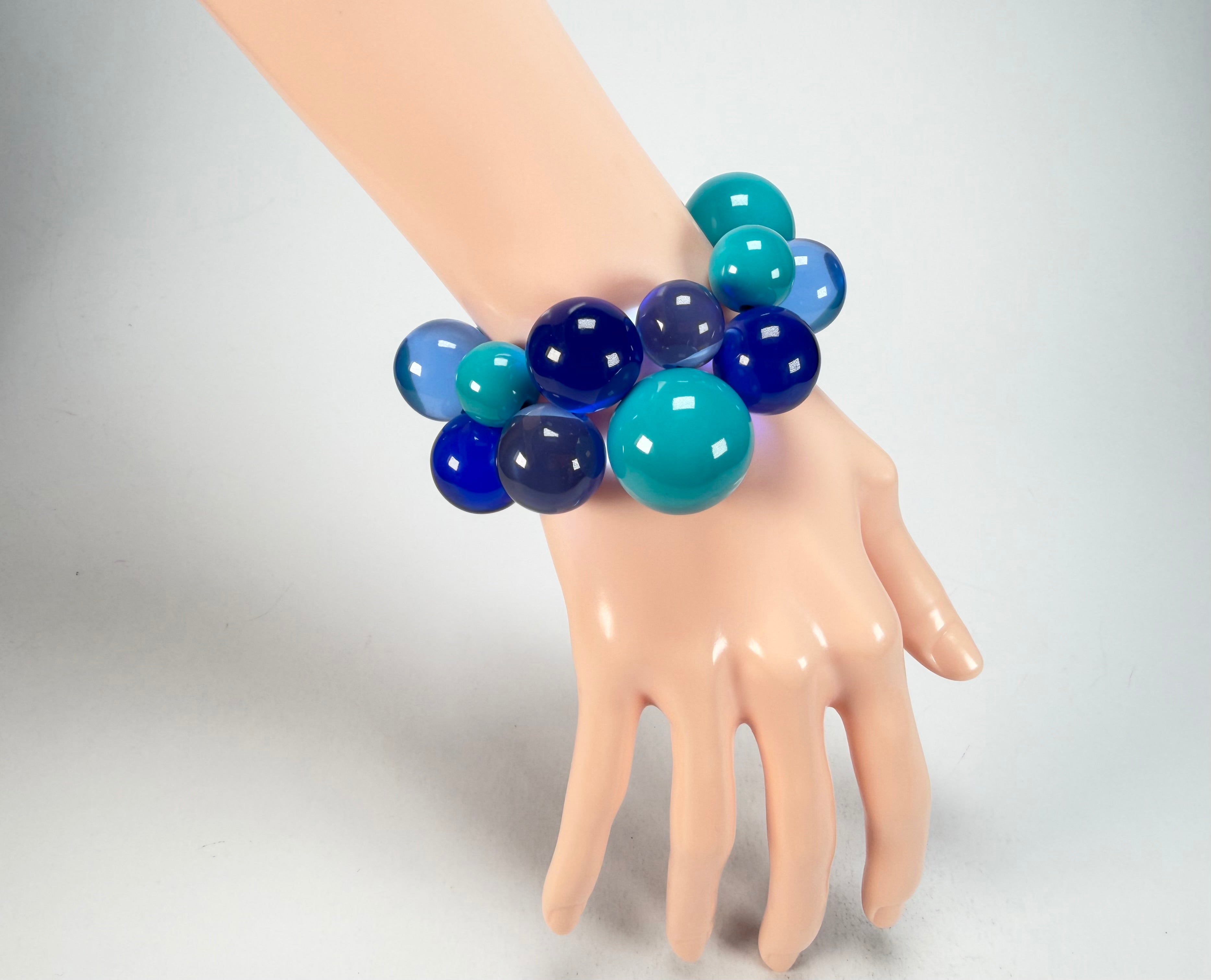 Zsiska - Baubles Blue & Turquoise Large Resin Bracelet ( P230301BAU1Q0L )