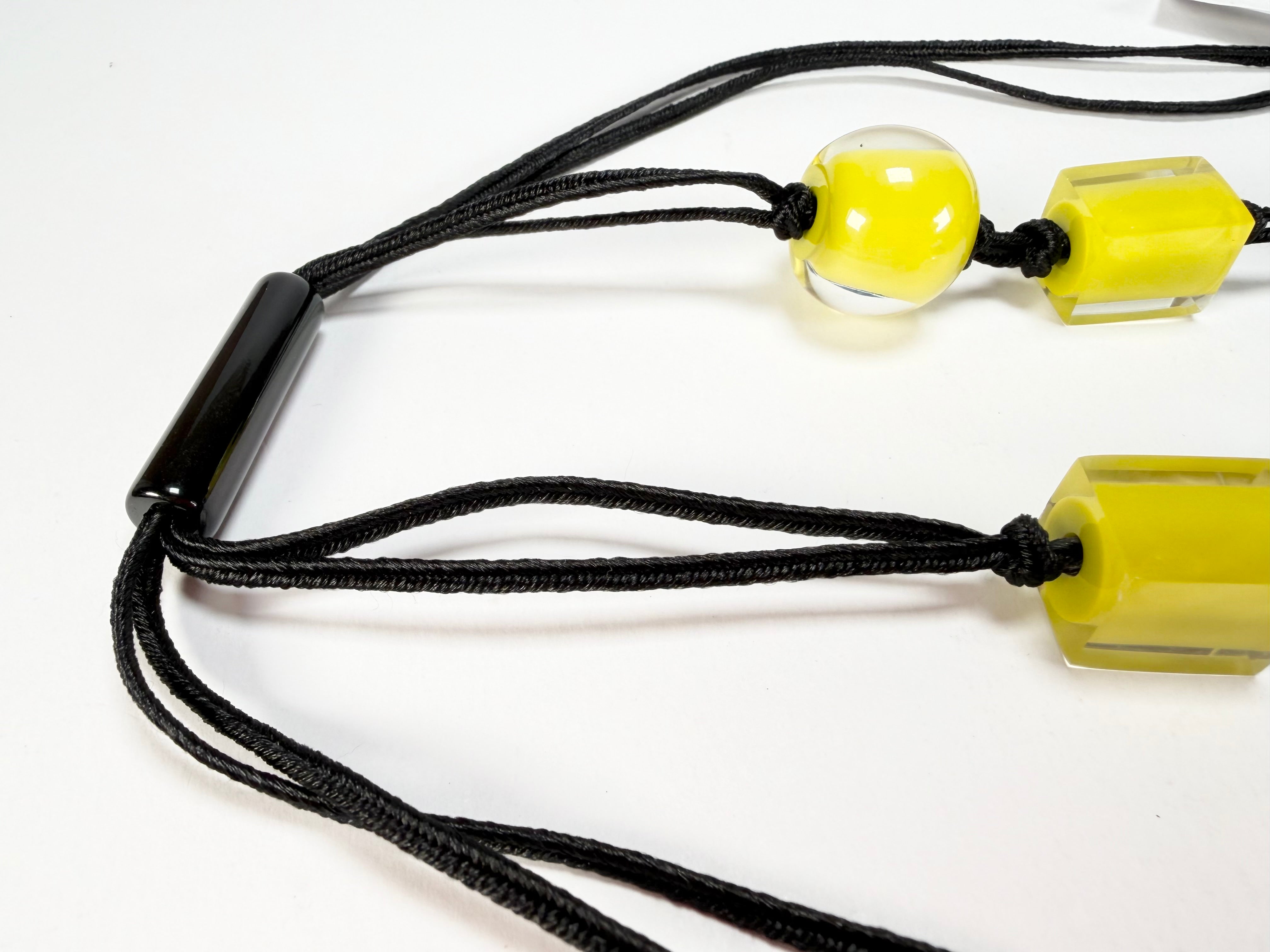 Zsiska - Colourful Beads & Cubes 14 Medium Bead Yellow & Blue Resin Necklace ( 60101230933Q14 )