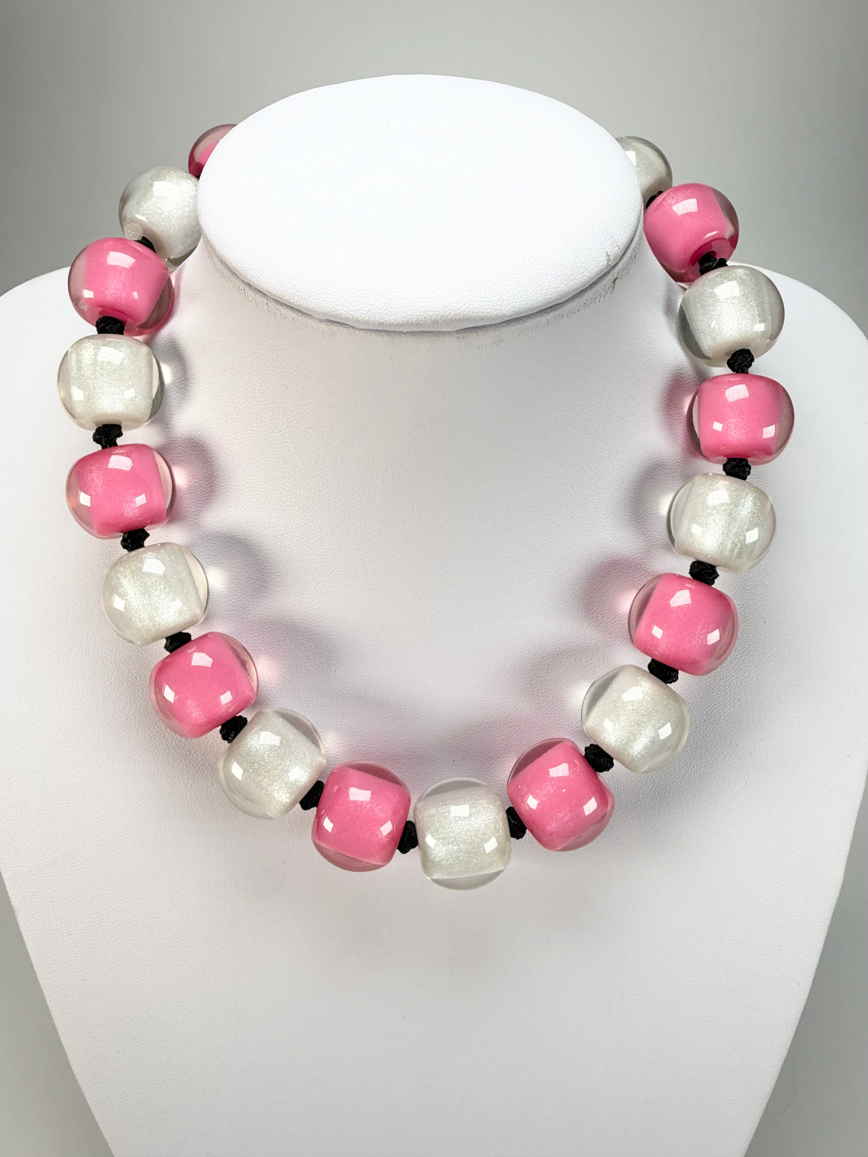 Zsiska - Colourful Beads 20 Bead Hot Pink & Silver Resin Necklace ( 40101170950Q20 )