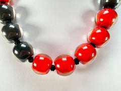 Zsiska - Colourful Beads 20 Bead Onyx & Crimson Resin Necklace ( 40101319132Q20 )