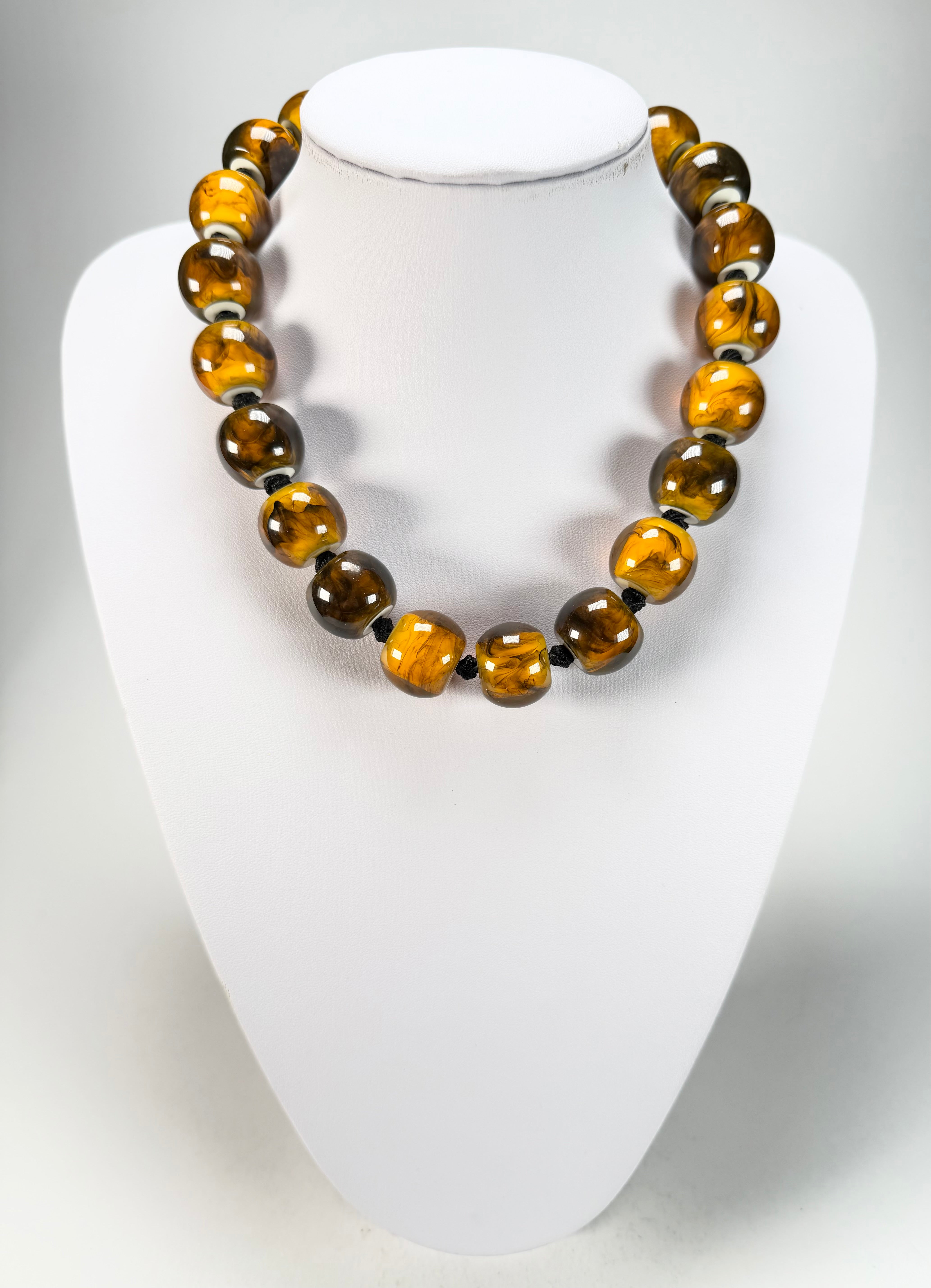 Zsiska - Colourful Beads 20 Bead Marble Tortoiseshell Resin Necklace ( 4010117MTORQ20 )