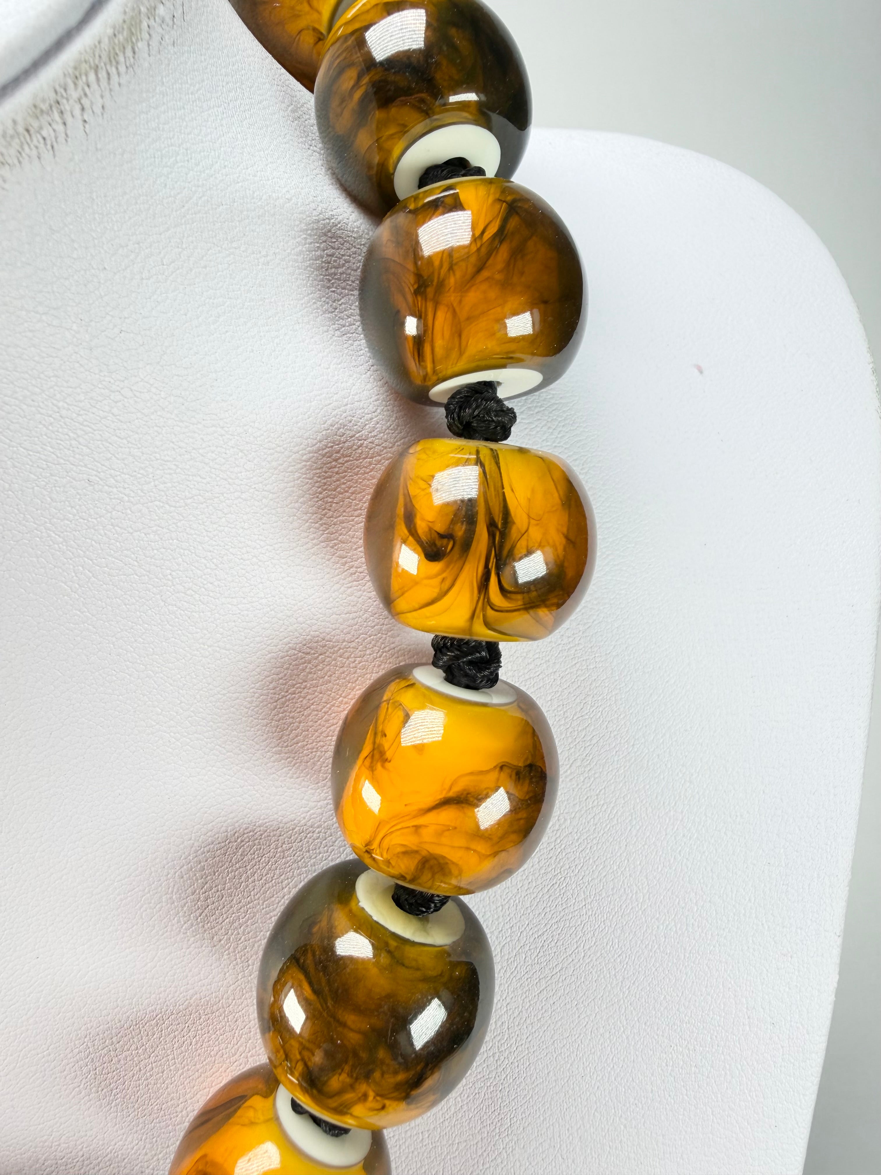 Zsiska - Colourful Beads 20 Bead Marble Tortoiseshell Resin Necklace ( 4010117MTORQ20 )
