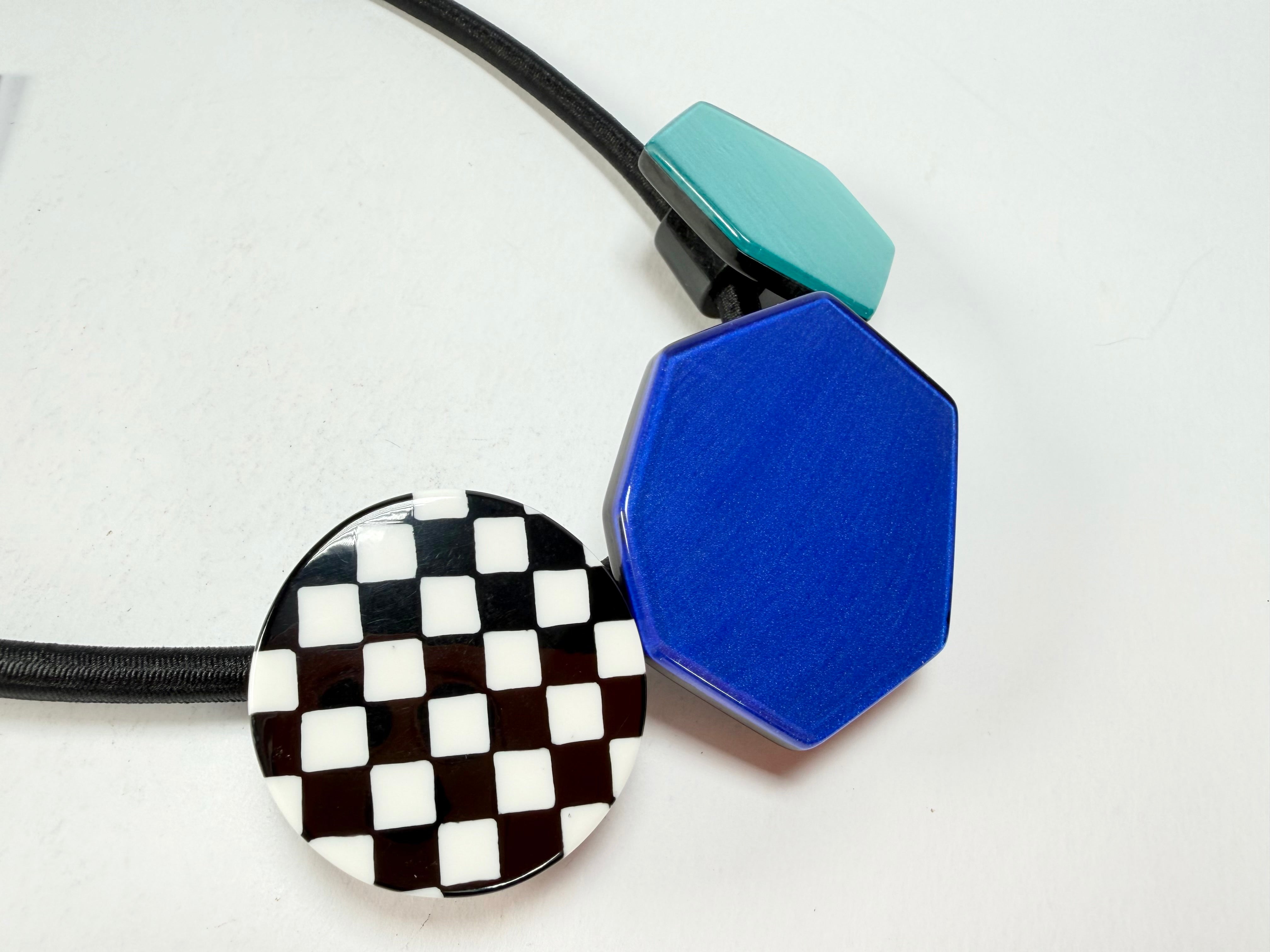 Zsiska - Checkmate "Prue Leith" Sapphire & Turquoise 3 Bead Resin Necklace ( P220150BLTUQ03 )