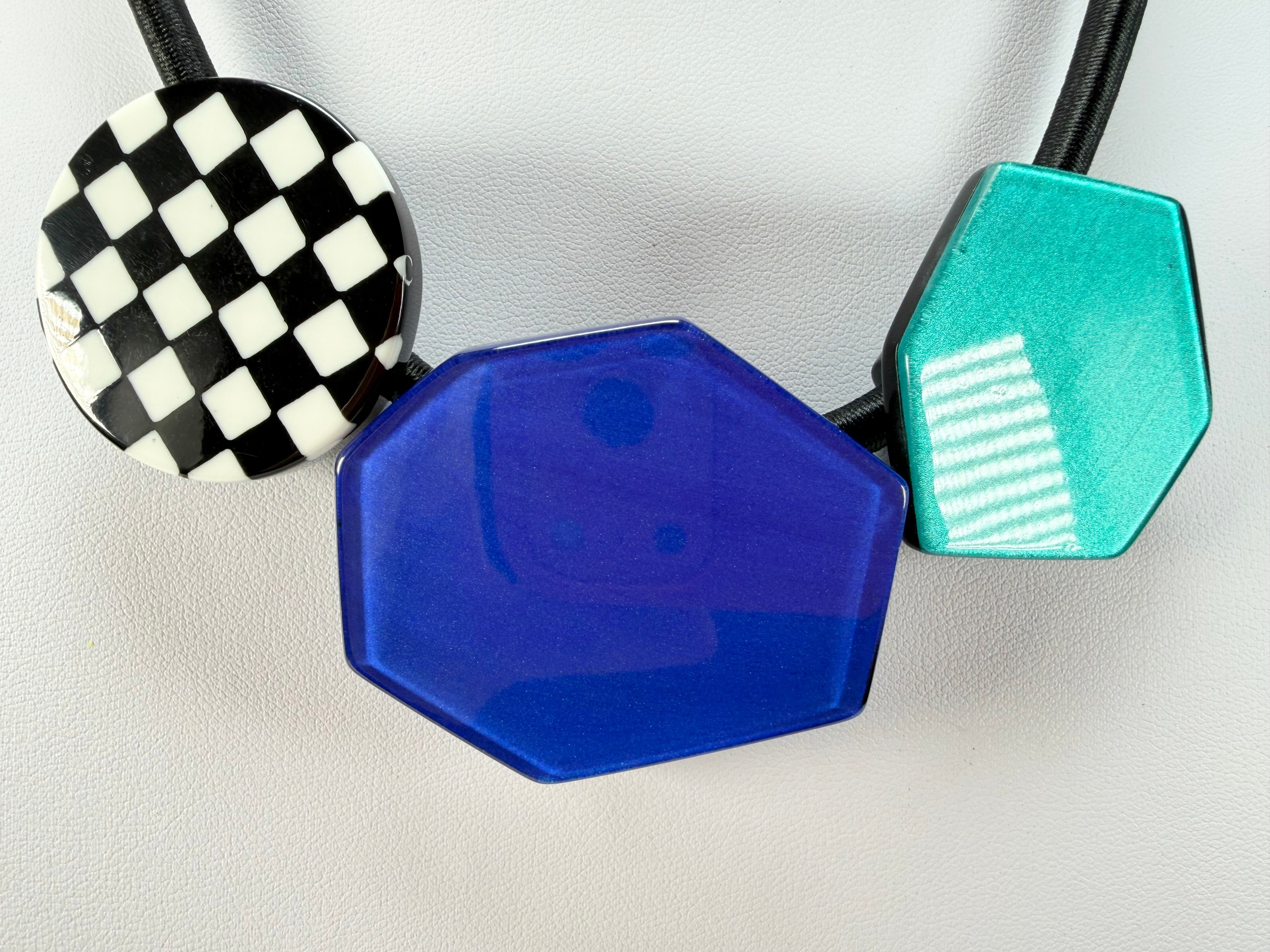 Zsiska - Checkmate "Prue Leith" Sapphire & Turquoise 3 Bead Resin Necklace ( P220150BLTUQ03 )