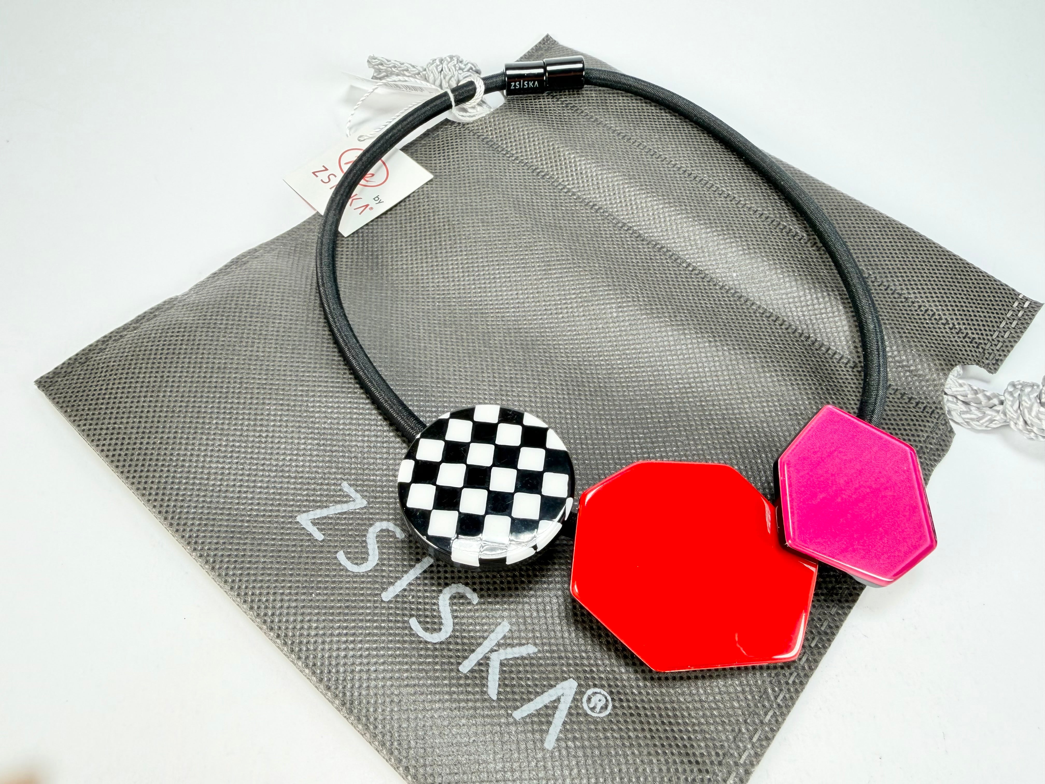 Zsiska - Checkmate "Prue Leith" Crimson & Rose 3 Bead Resin Necklace ( P220150REPIQ03 )