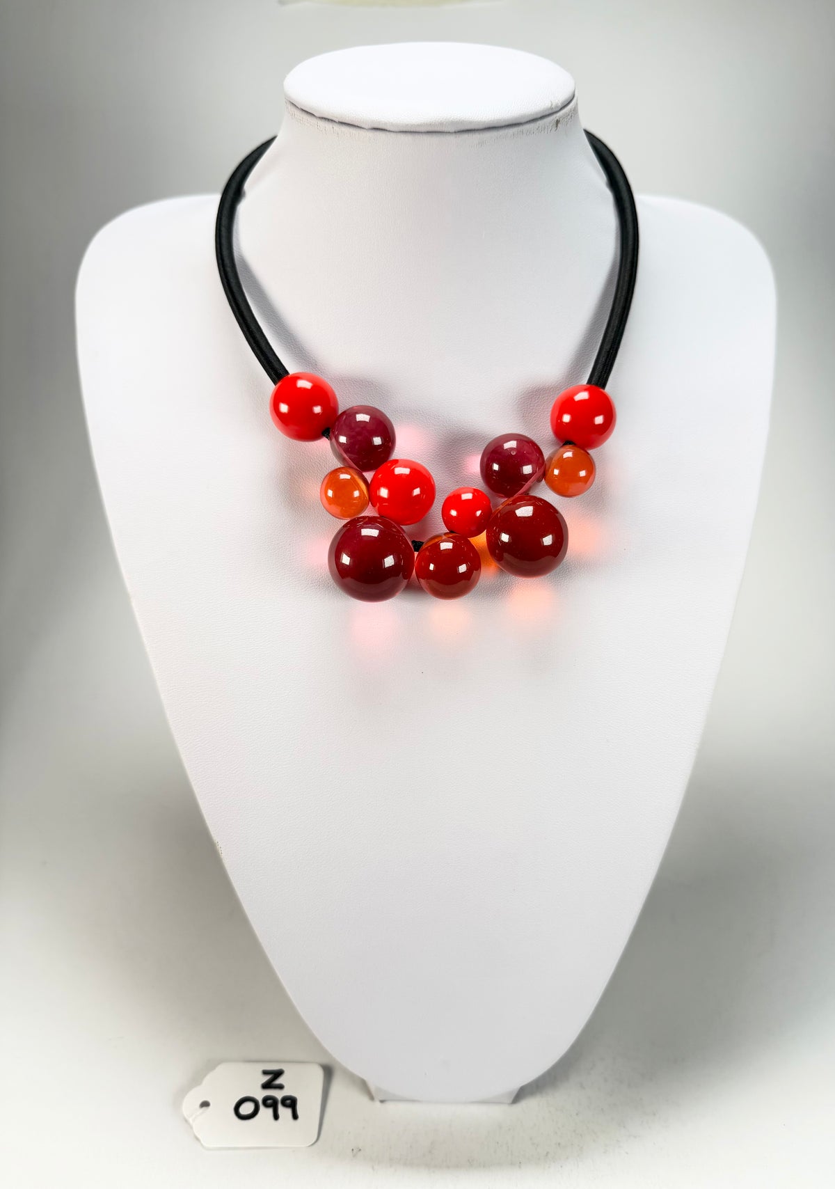 Zsiska - Baubles Red Mix 11 Bead Resin Necklace ( P230150BAU3Q11 )