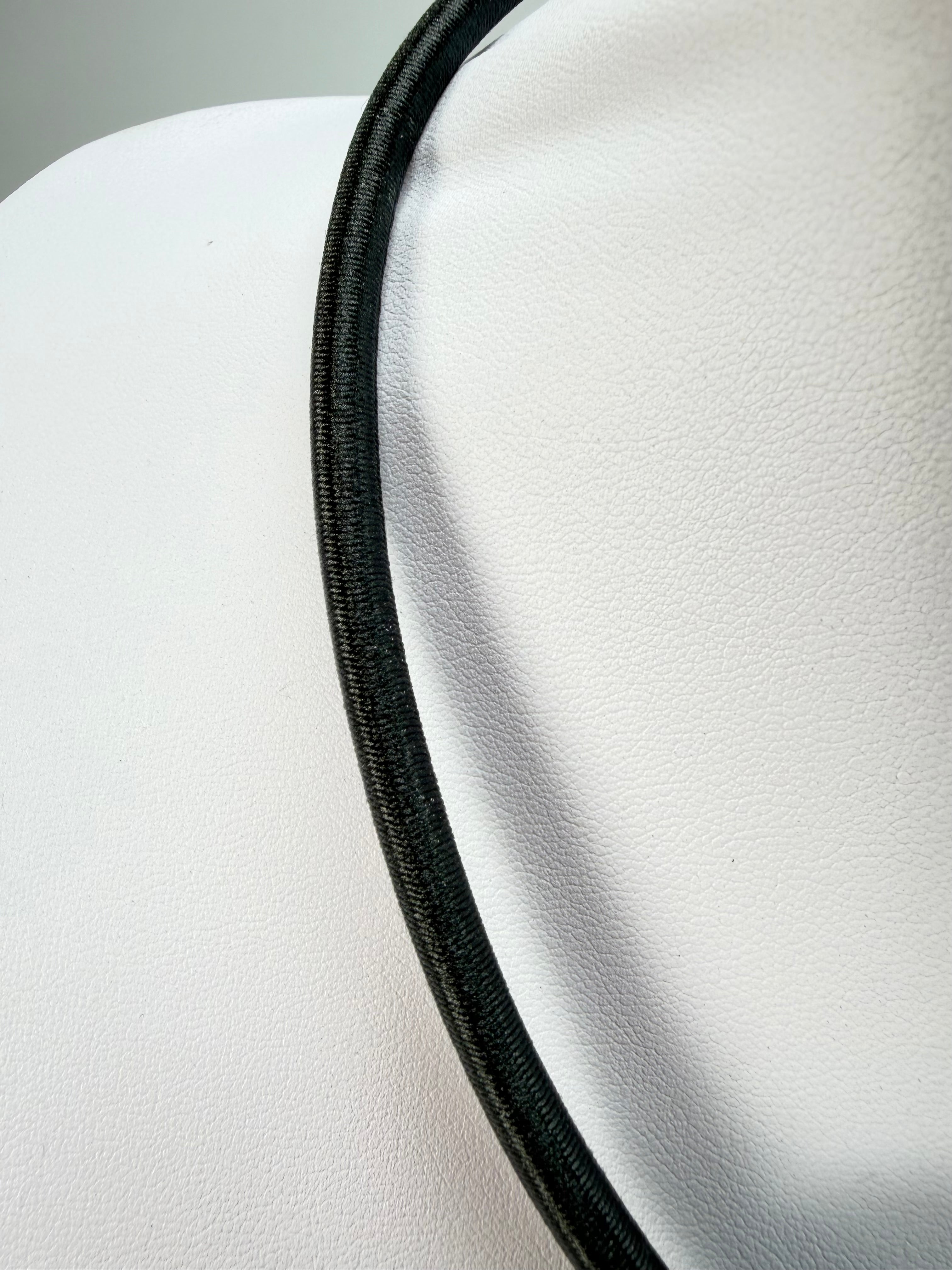 Zsiska - Checkmate "Prue Leith" Crimson & Rose 3 Bead Resin Necklace ( P220150REPIQ03 )