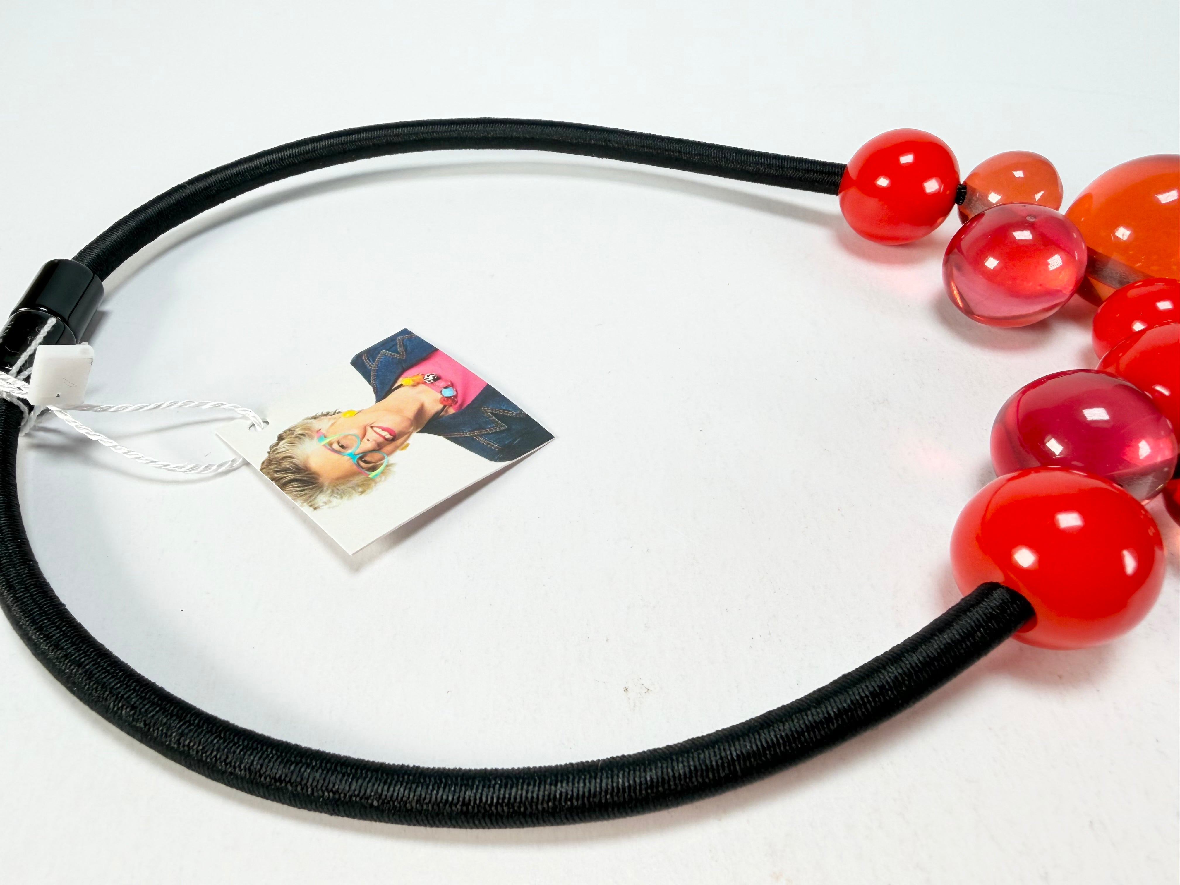 Zsiska - Baubles Red Mix 11 Bead Resin Necklace ( P230150BAU3Q11 )
