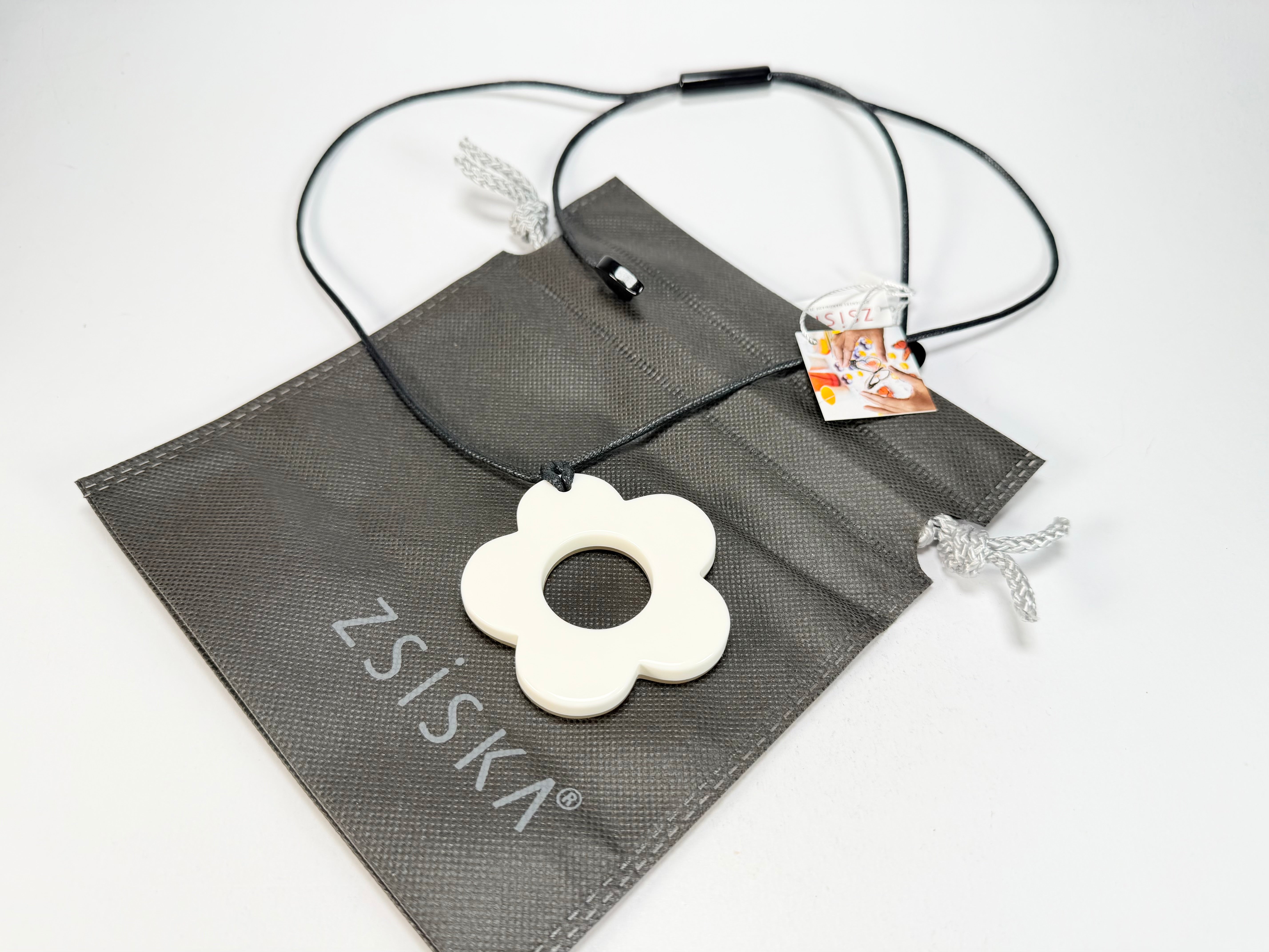 Zsiska - Colourful Statement "Olive" White Pendant Resin Necklace ( 40102259037Q00 )