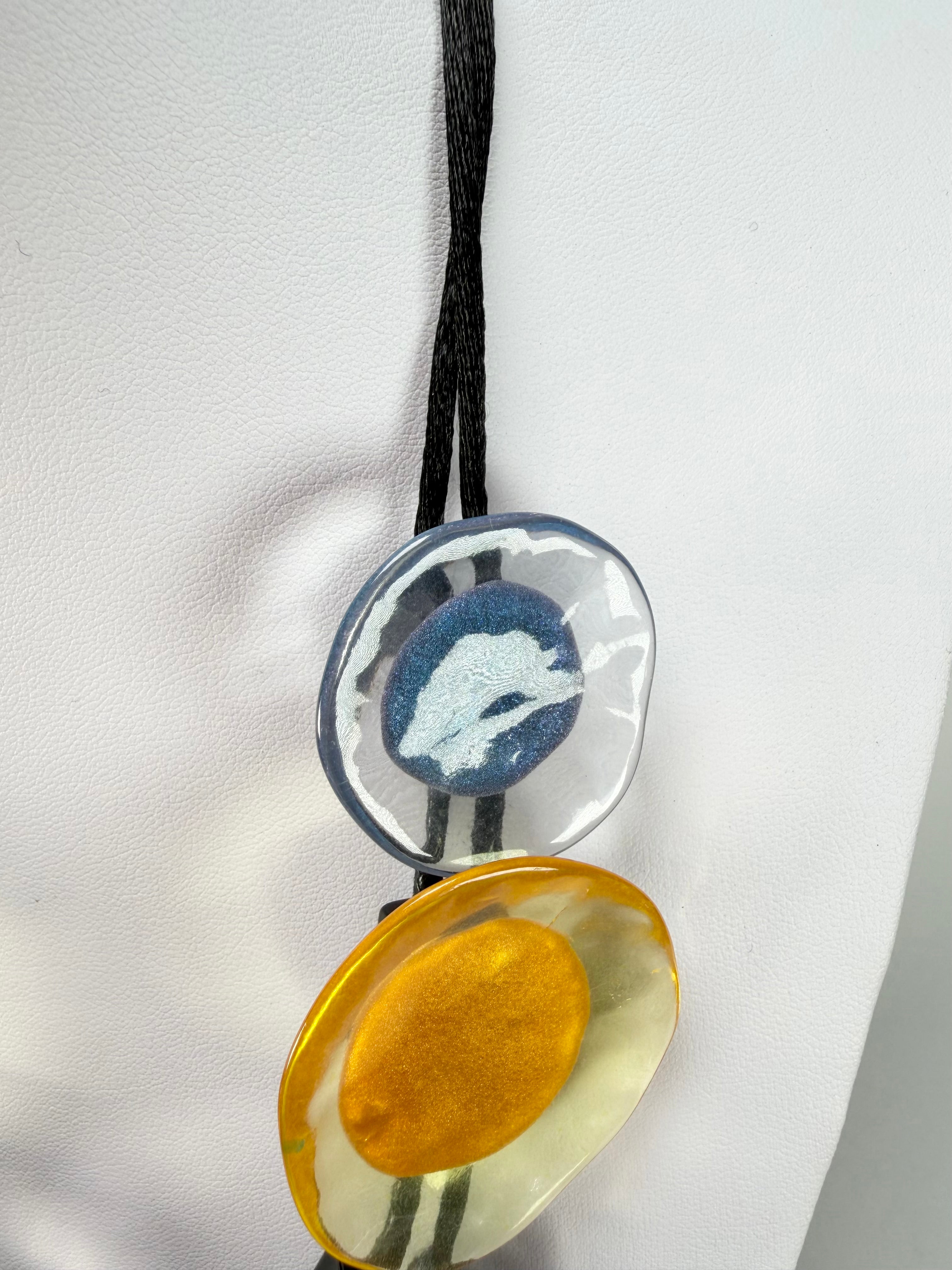 Zsiska - Flora "Prue Leith" Winter Spectrum 7 Bead Resin Necklace ( P0701020499Q07 )