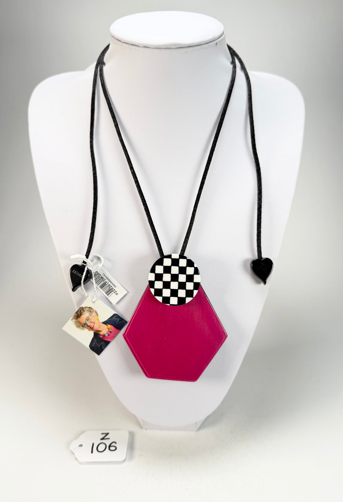 Zsiska - Checkmate "Prue Leith" Rose Pendant Resin Necklace ( P220201PINKQ00 )