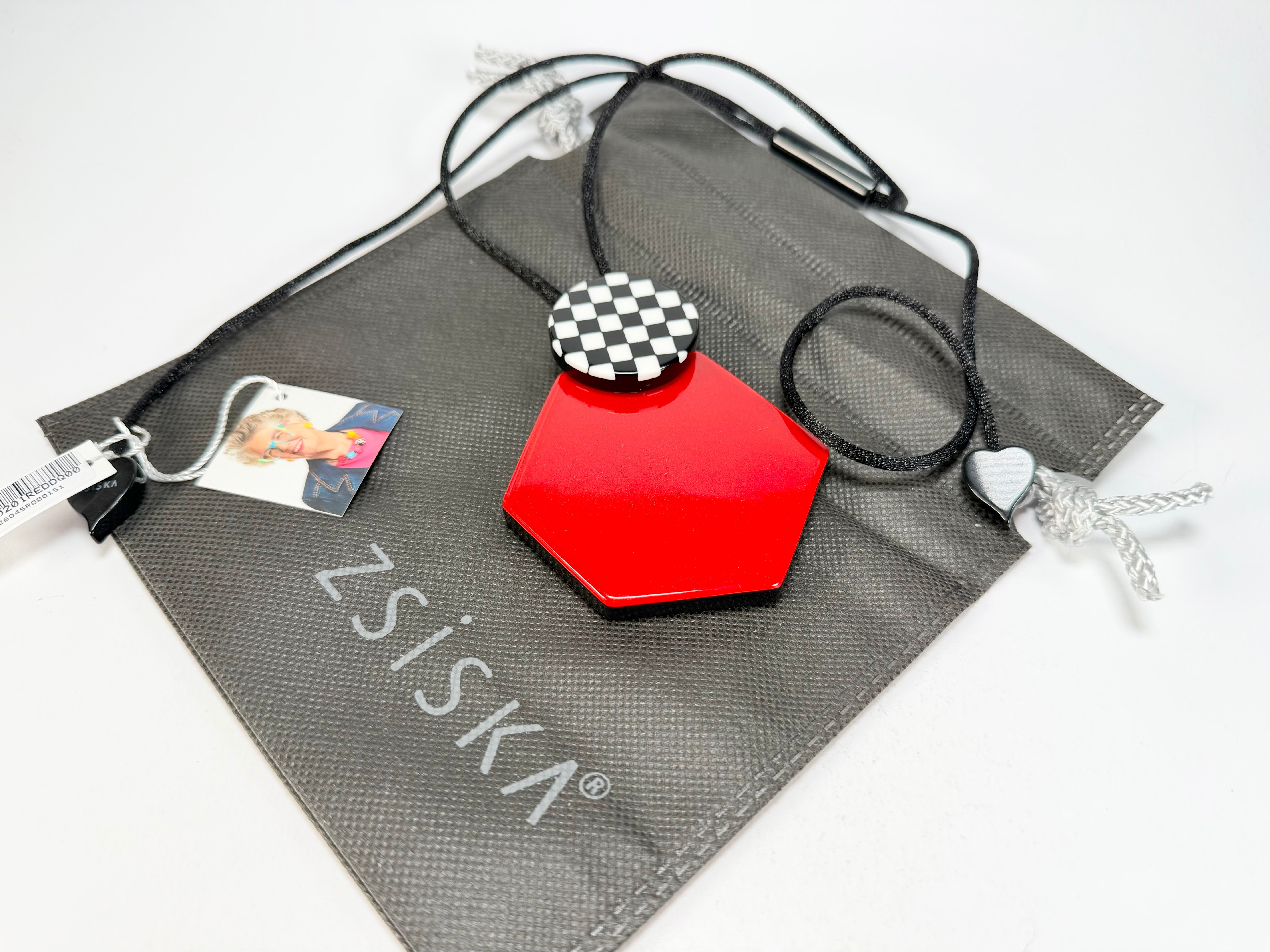 Zsiska - Checkmate "Prue Leith" Crimson Pendant Resin Necklace ( P220201REDDQ00 )