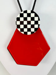 Zsiska - Checkmate "Prue Leith" Crimson Pendant Resin Necklace ( P220201REDDQ00 )