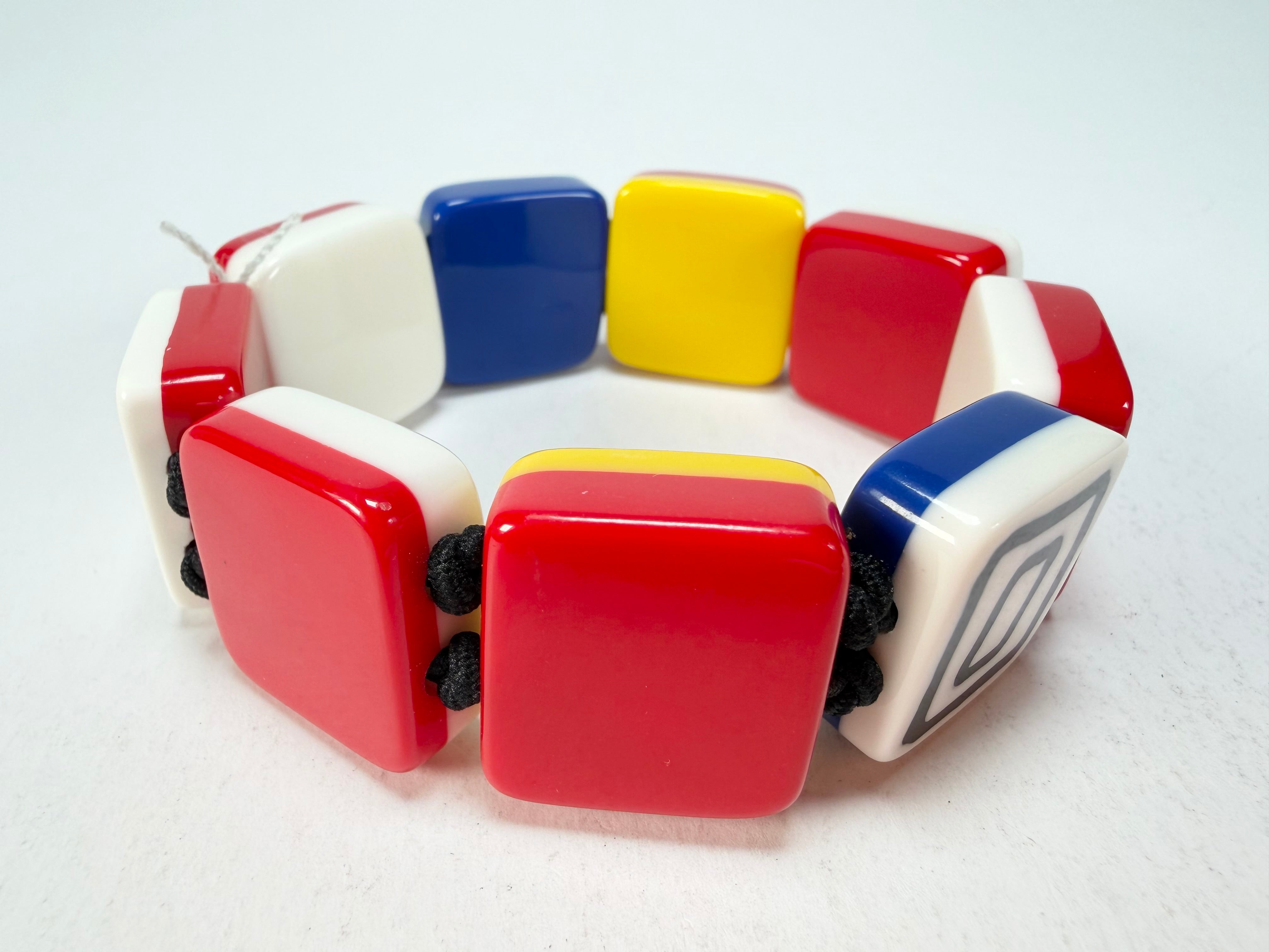 Zsiska - Vertigo Red Large Resin Bracelet ( 3440301REDDQ0L )
