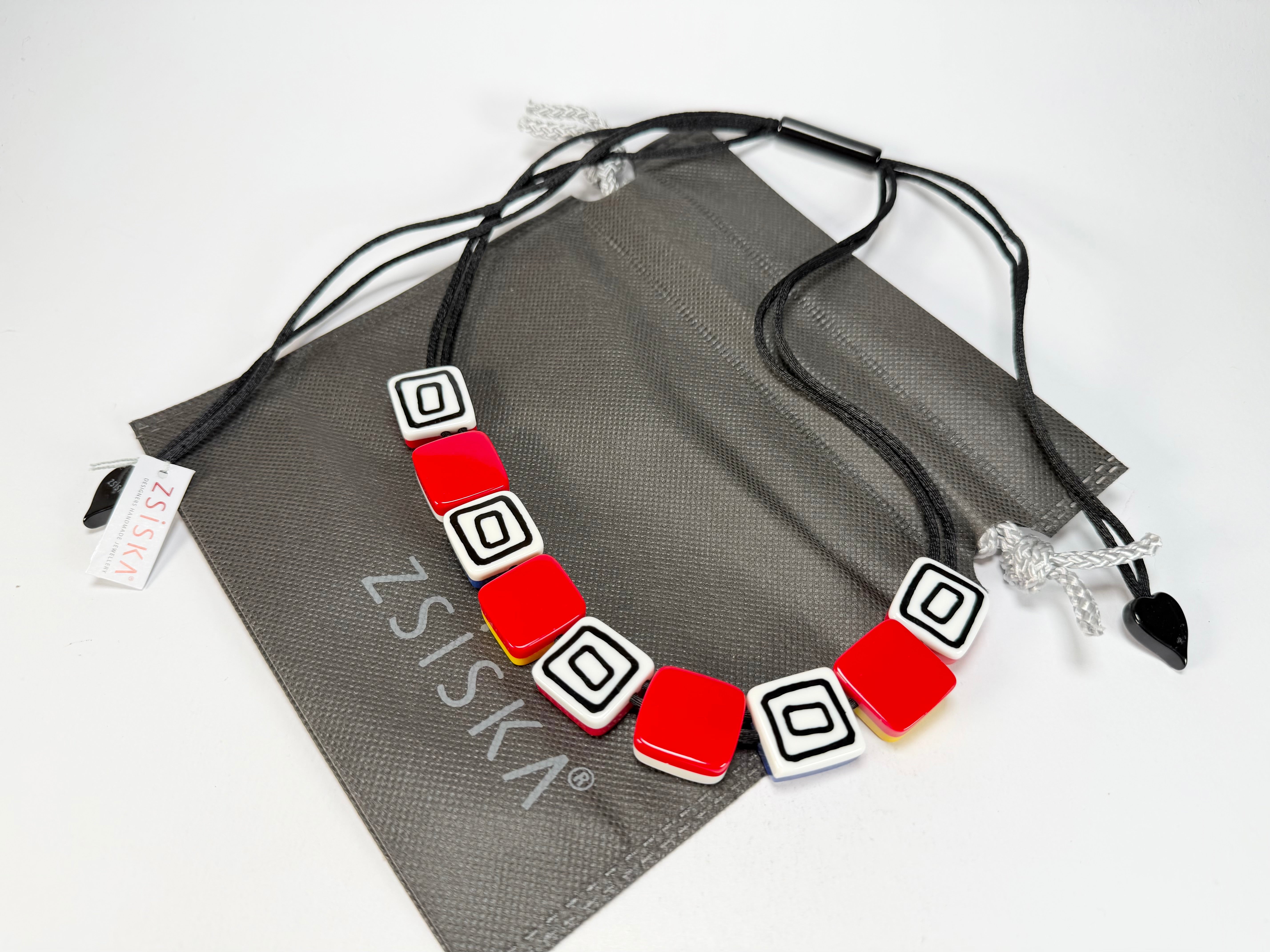 Zsiska - Vertigo Red 9 Bead Reversible Resin Necklace ( 3440102REDDQ09 )