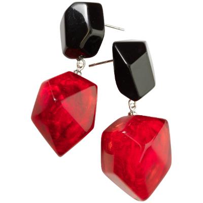 Zsiska - Empress Redd & Black Pendant Resin Earrings ( 8410504REDDQ00 )